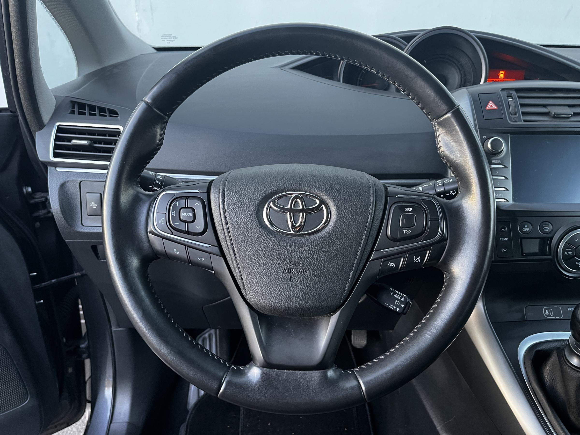 Toyota Verso, 2016 - pohled č. 16