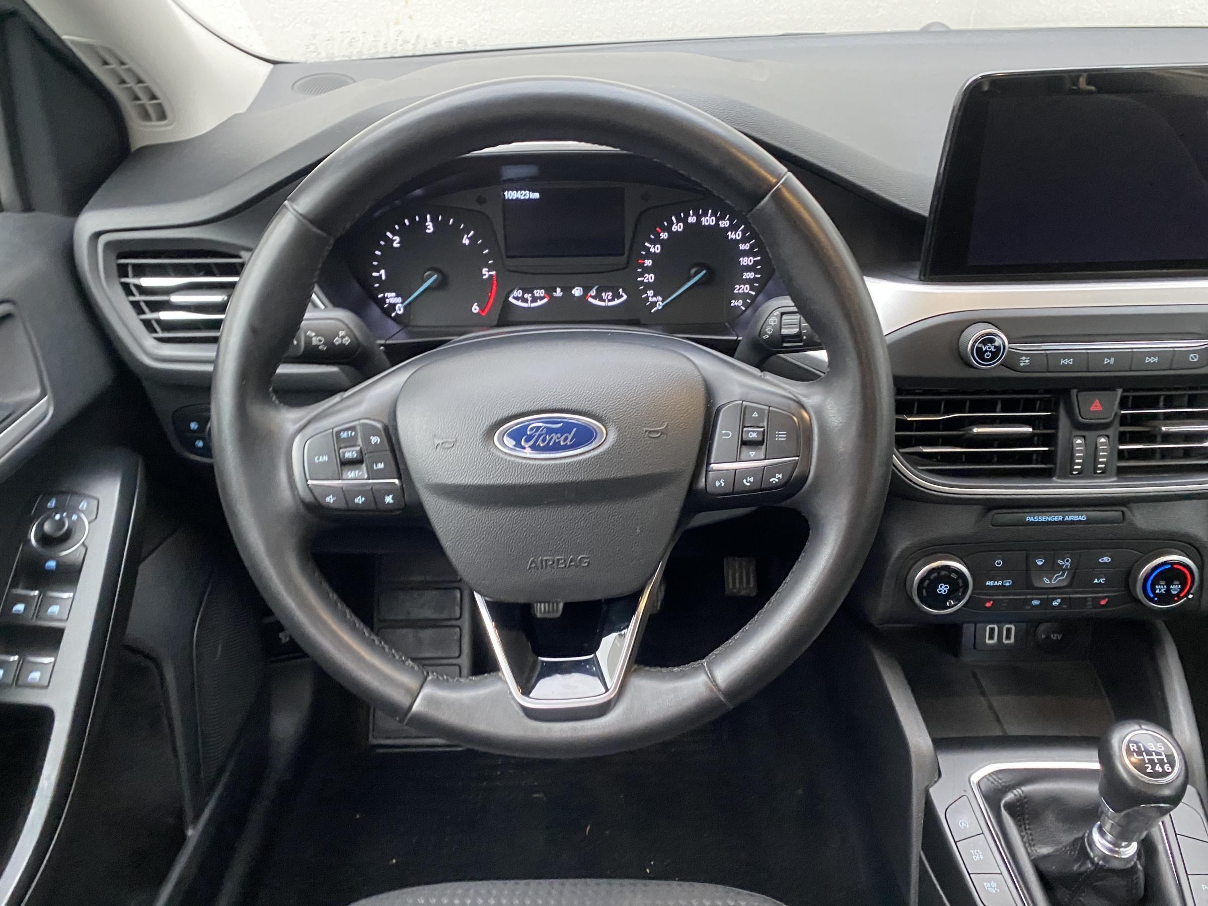 Ford Focus, 2021 - pohled č. 11