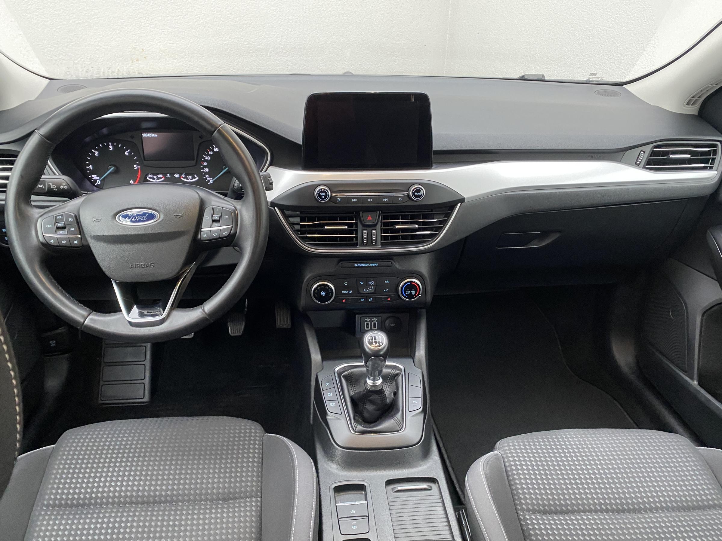 Ford Focus, 2021 - pohled č. 8