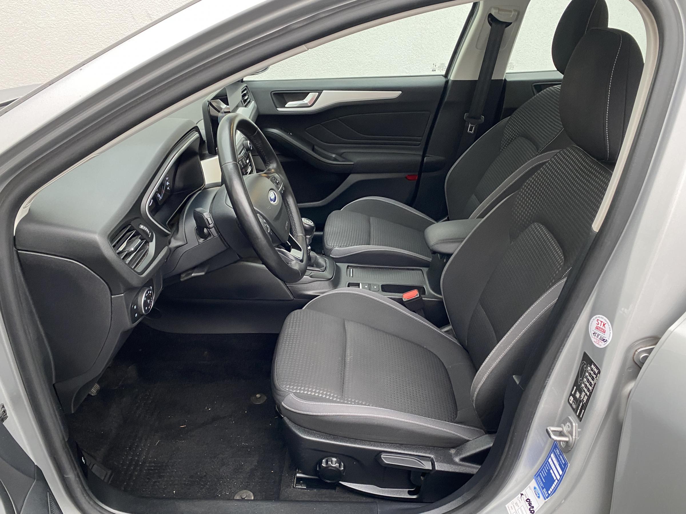 Ford Focus, 2021 - pohled č. 9