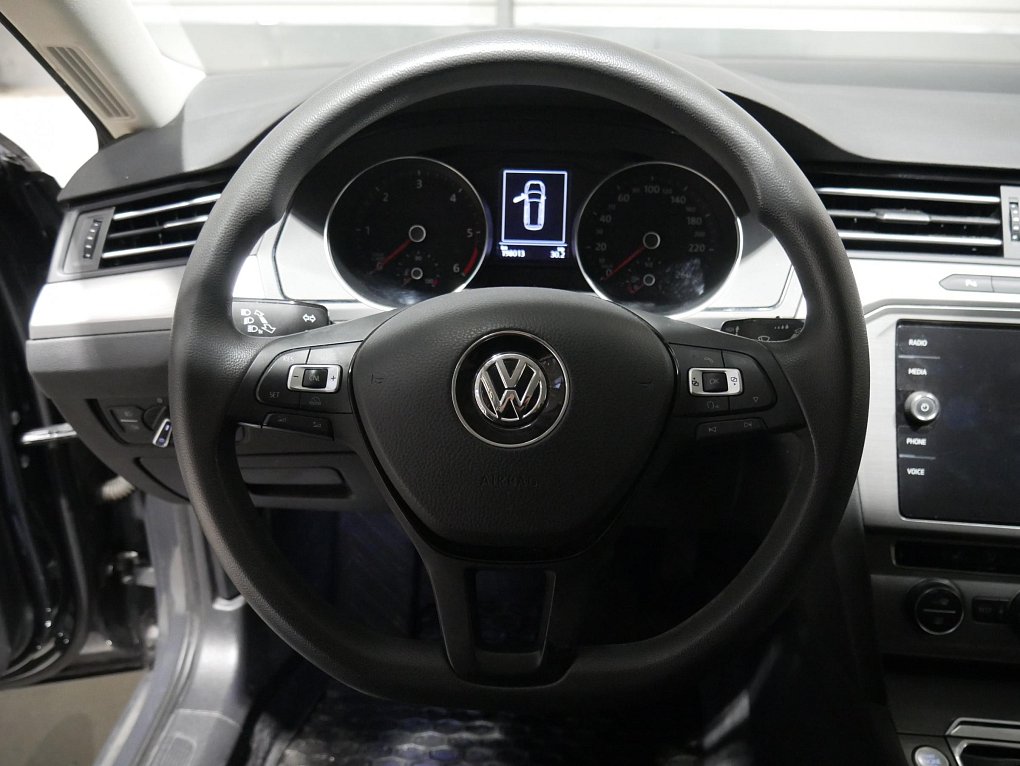Volkswagen Passat 2.0 TDi Trendline