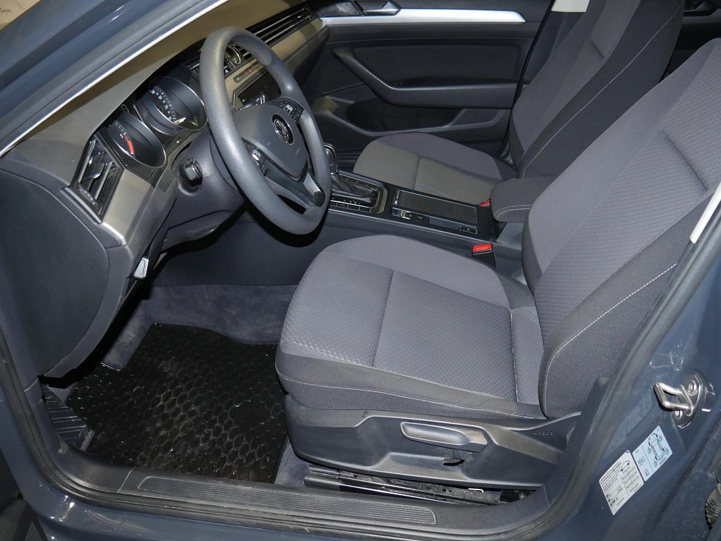 Volkswagen Passat 2.0 TDi Trendline