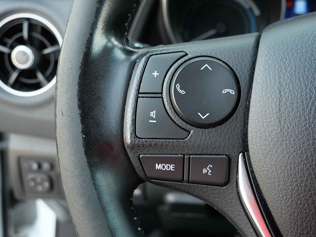 Toyota Auris 1.8 i 