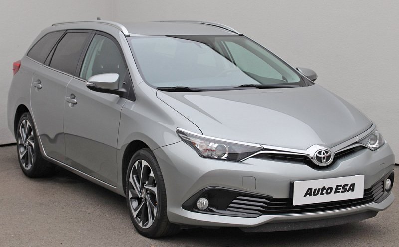 Toyota Auris 1.8 i 