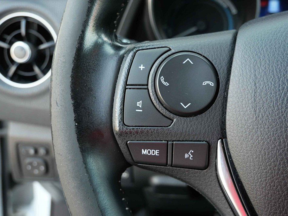 Toyota Auris 1.8 i 