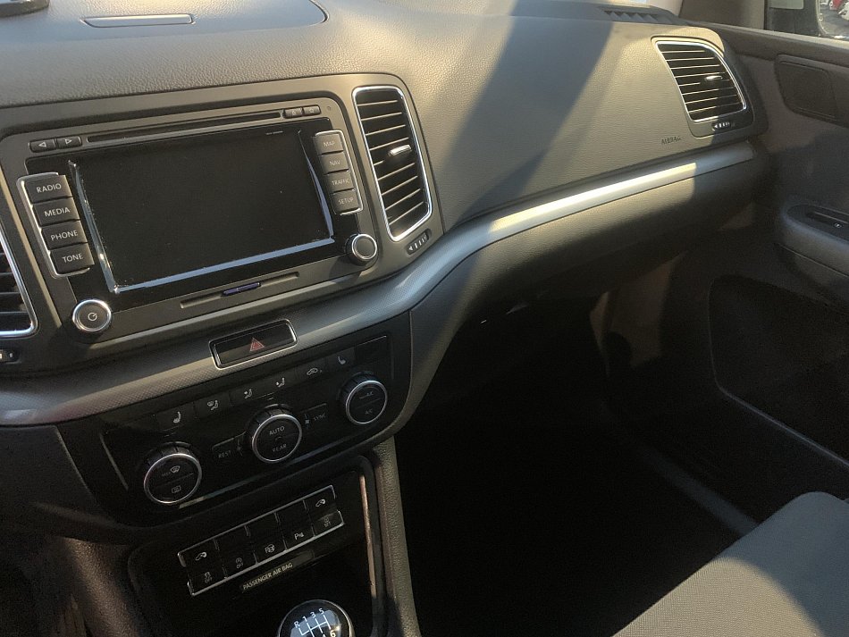 Volkswagen Sharan 2.0 TDI 