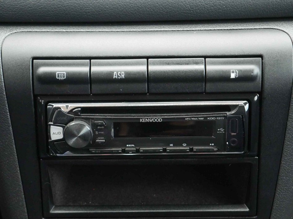 Škoda Octavia 1.6 i 