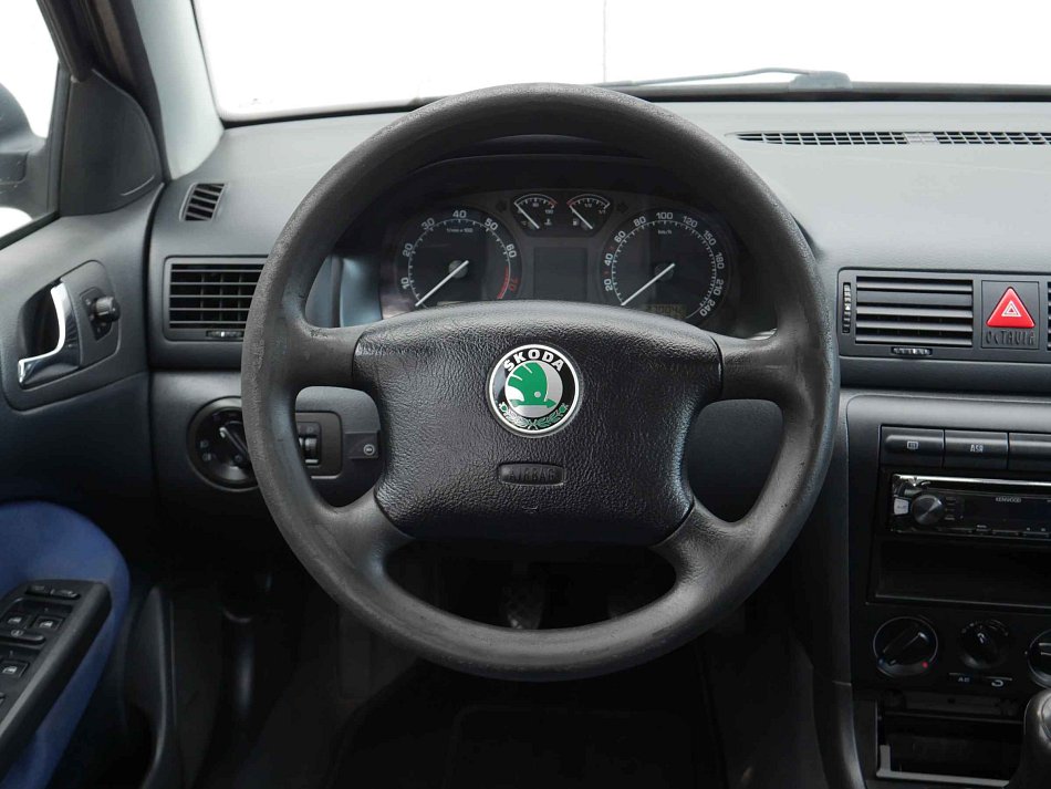 Škoda Octavia 1.6 i 