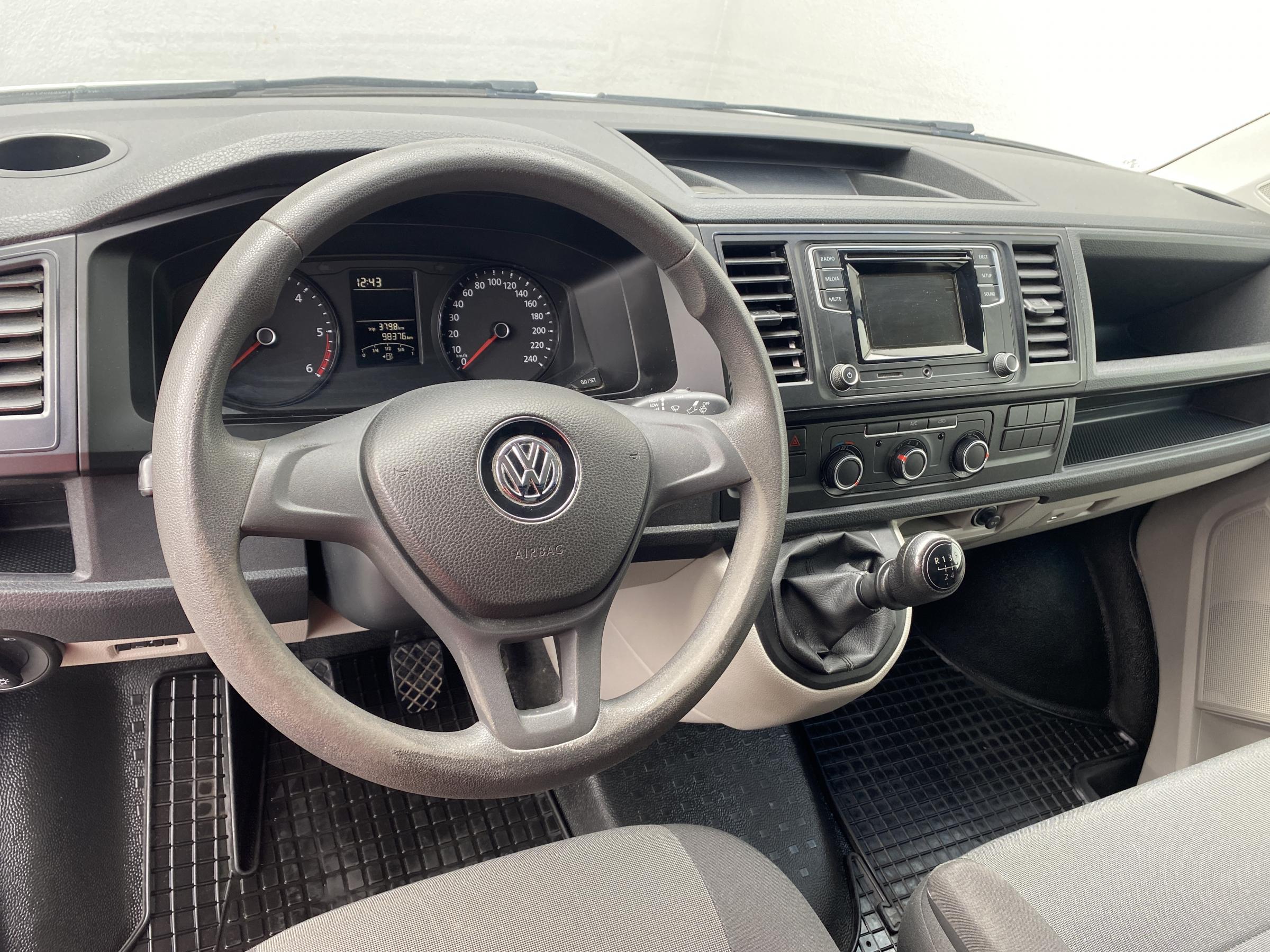 Volkswagen Transporter, 2015 - pohled č. 9