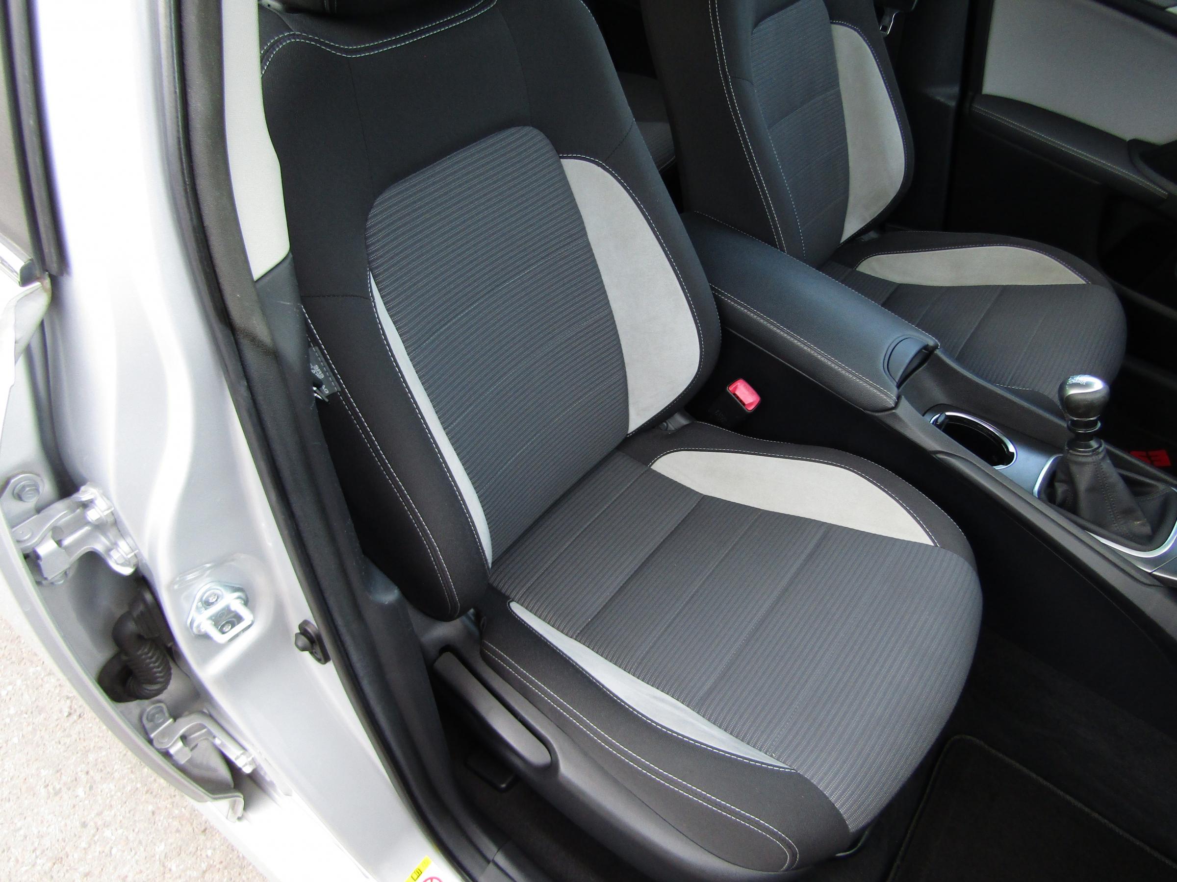 Toyota Avensis, 2016 - pohled č. 12