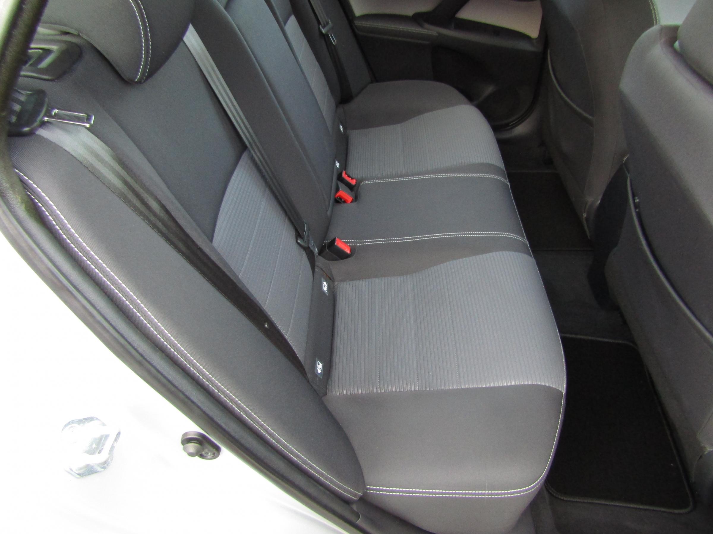 Toyota Avensis, 2016 - pohled č. 13