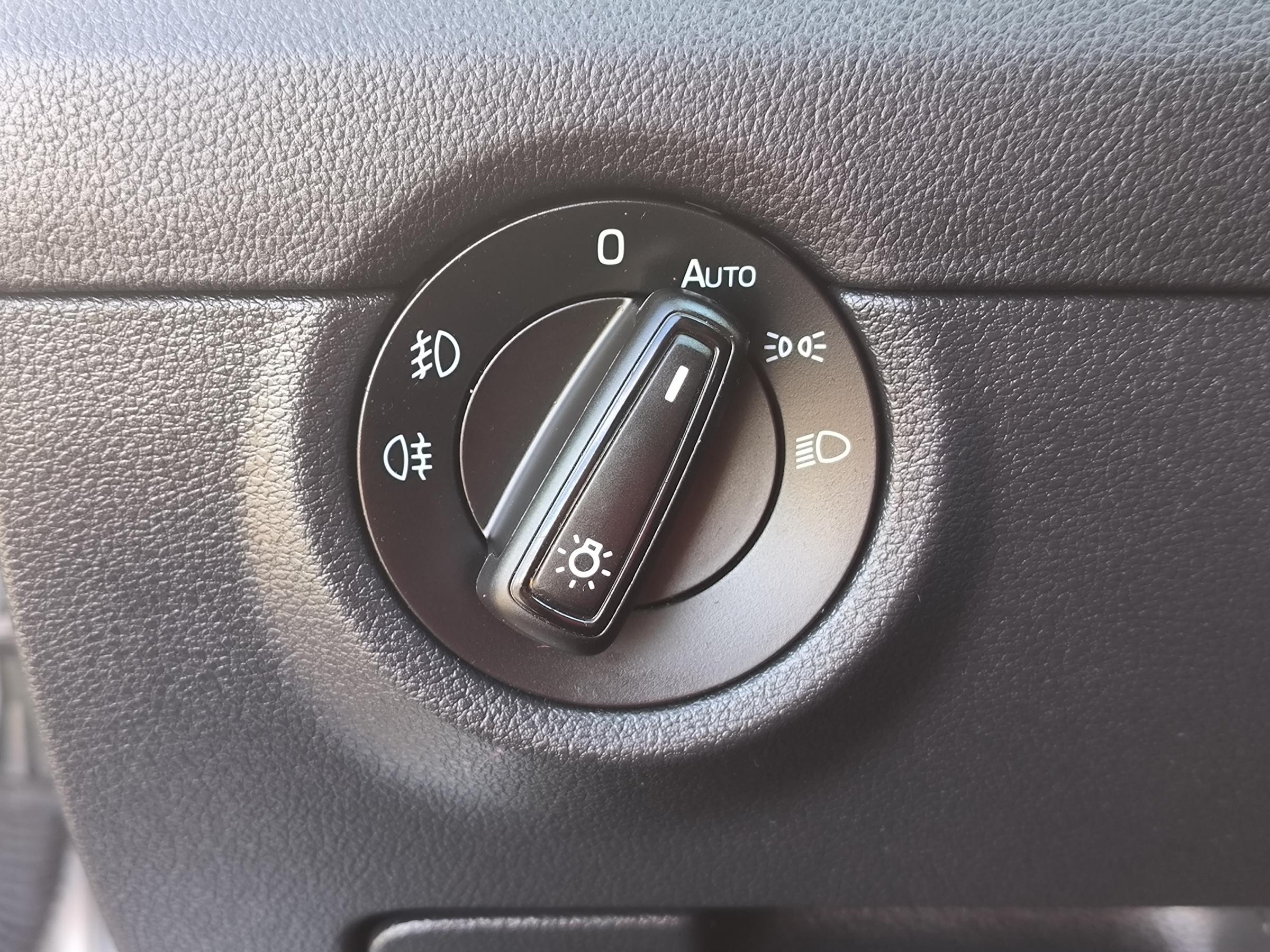 Škoda Octavia III, 2017 - pohled č. 21