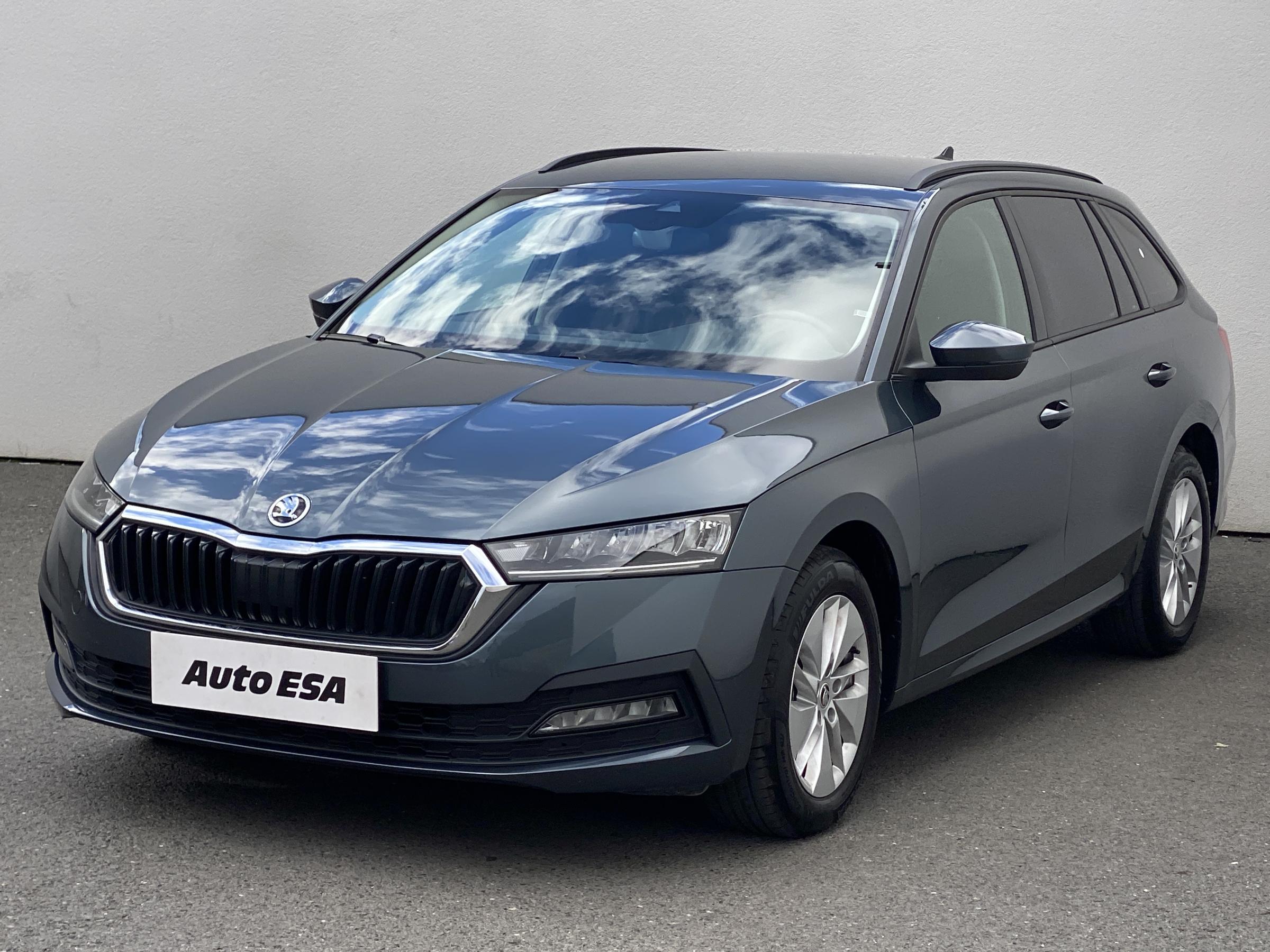 Škoda Octavia IV, 2021 - pohled č. 3