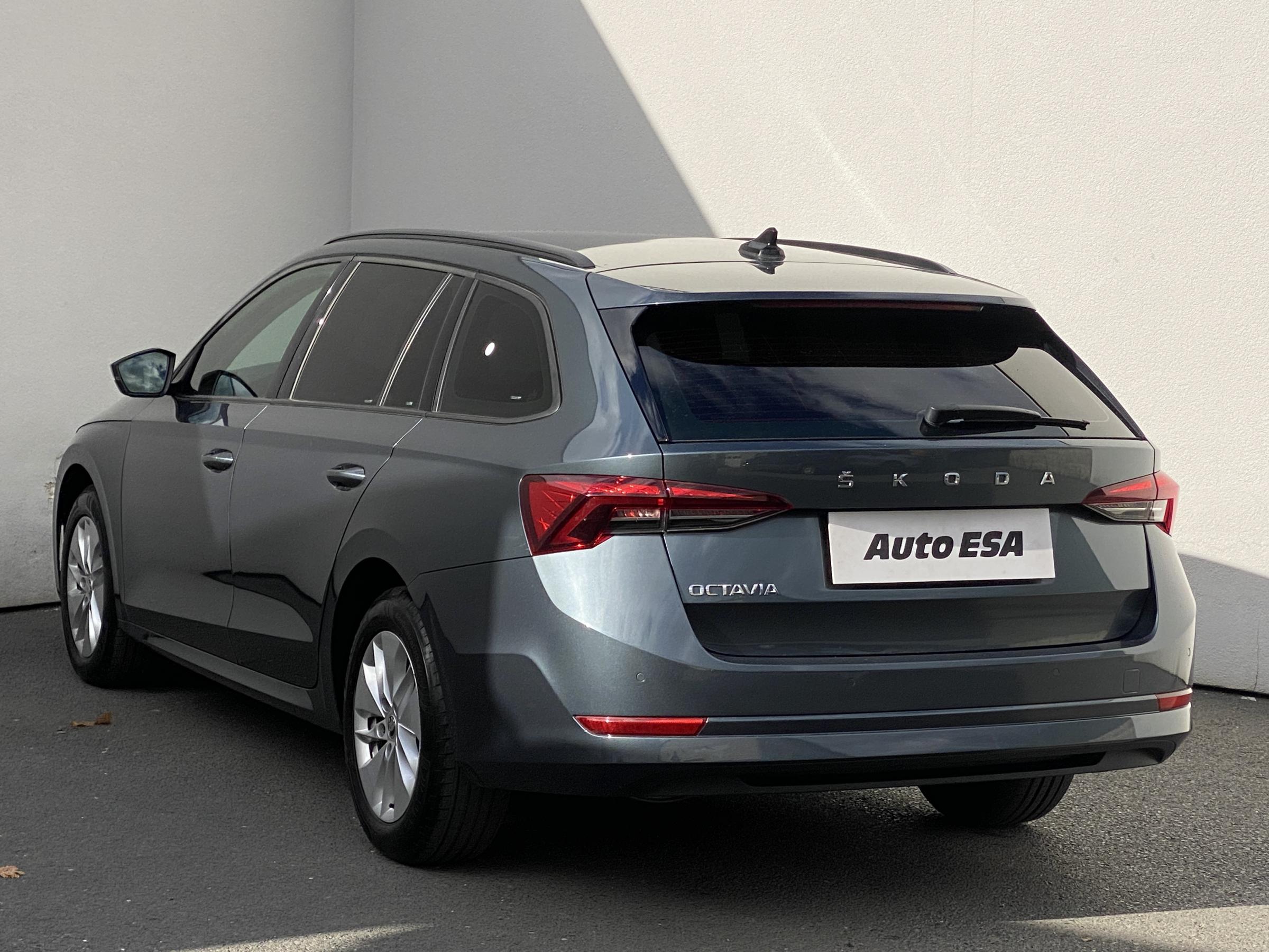 Škoda Octavia IV, 2021 - pohled č. 6