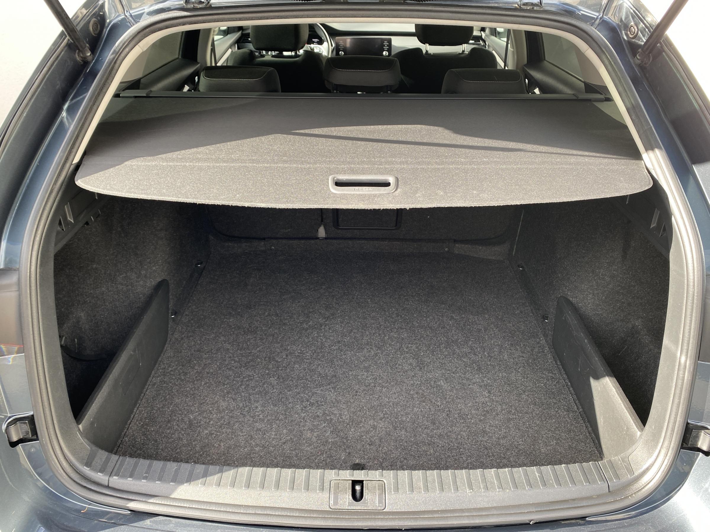 Škoda Octavia IV, 2021 - pohled č. 7