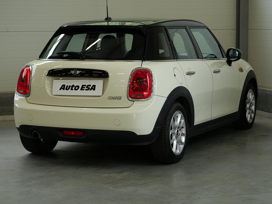 Mini Cooper 1.5i 