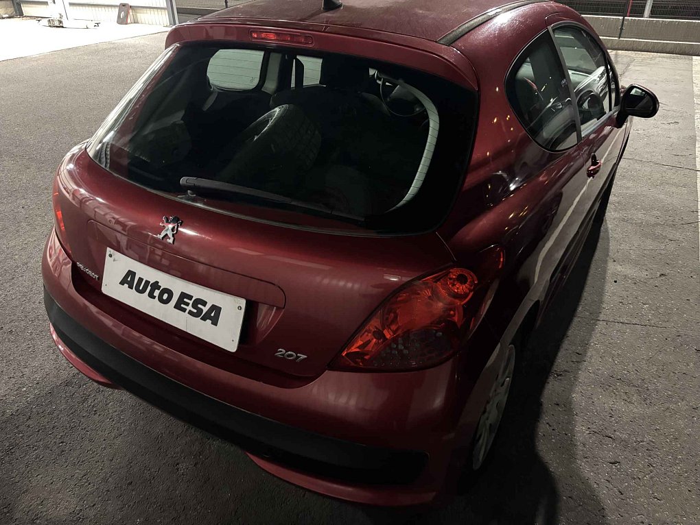 Peugeot 207 1.4 HDi 