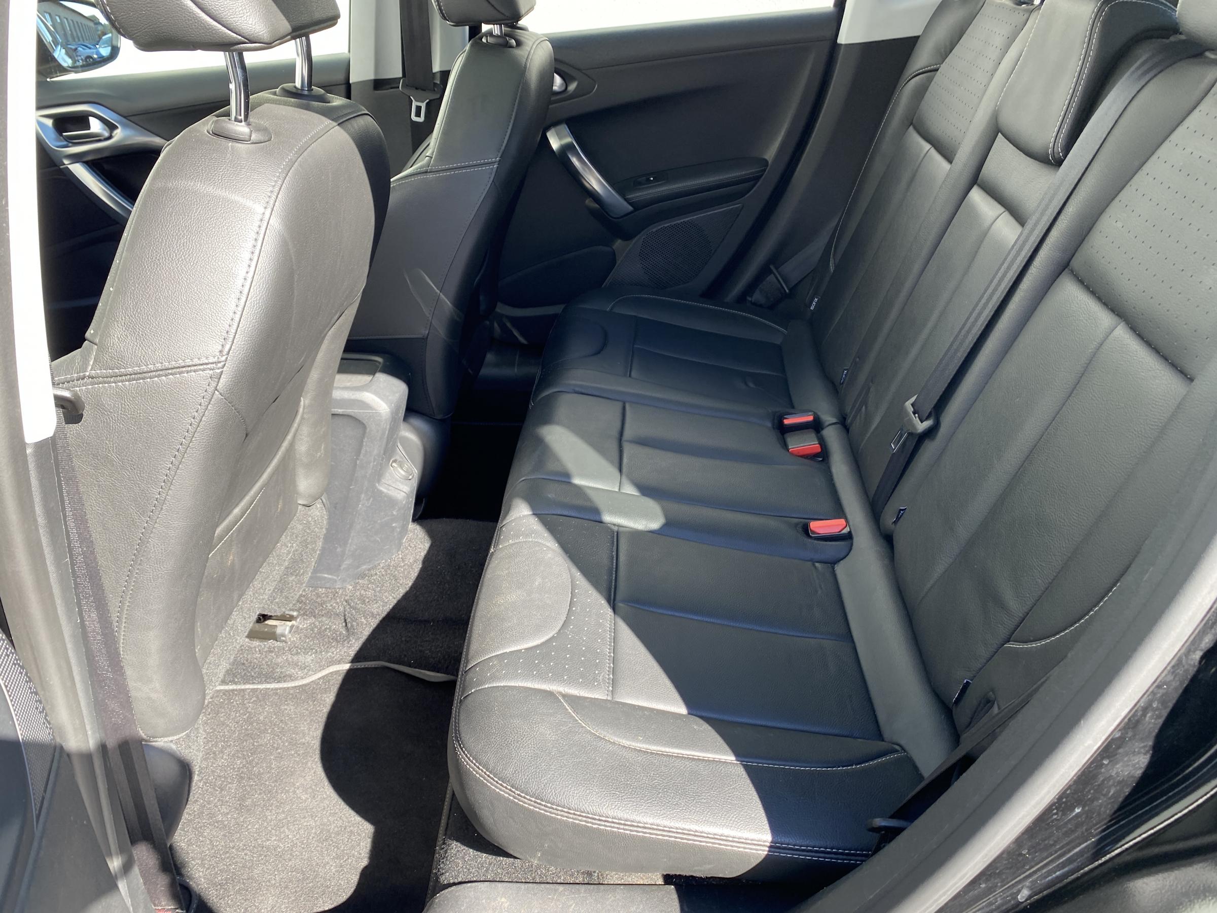 Peugeot 2008, 2014 - pohled č. 11