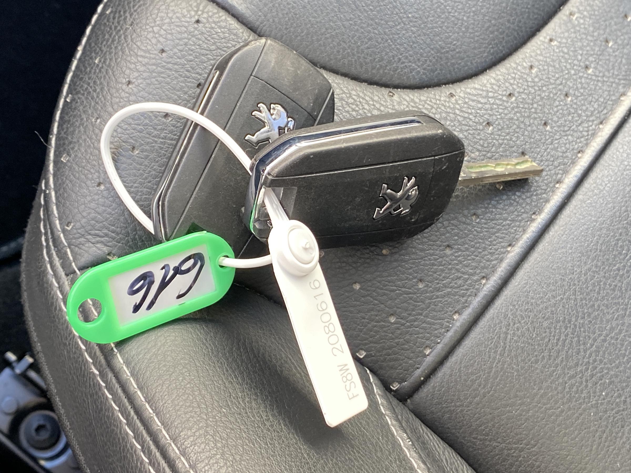 Peugeot 2008, 2014 - pohled č. 19