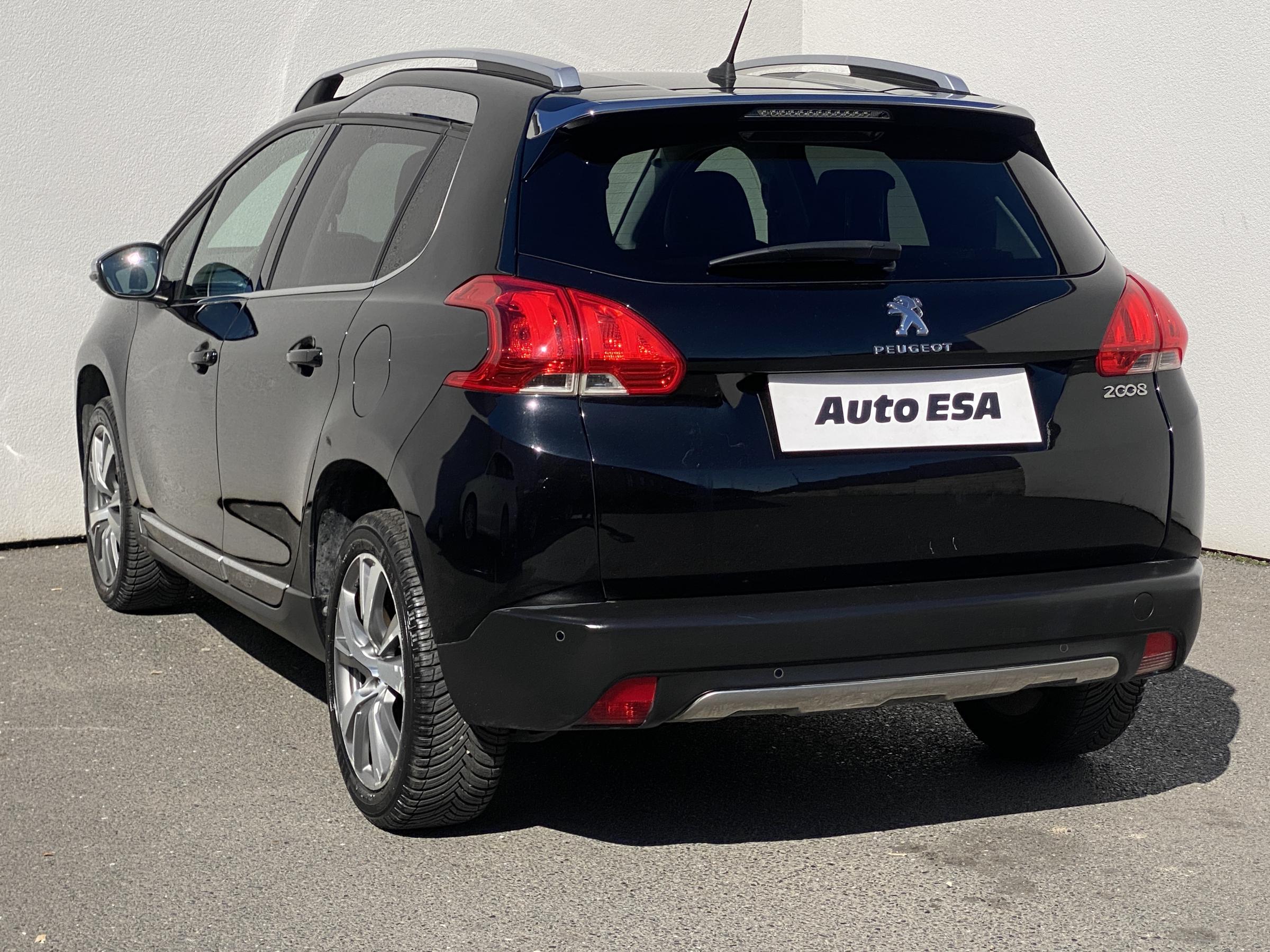 Peugeot 2008, 2014 - pohled č. 6