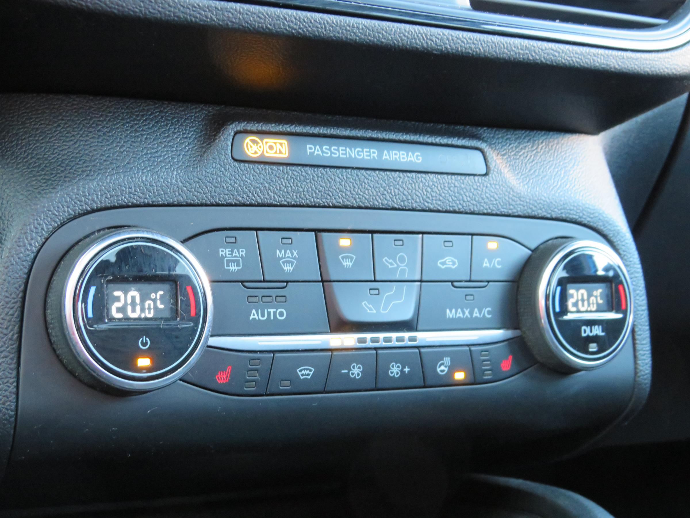 Ford Focus, 2020 - pohled č. 18