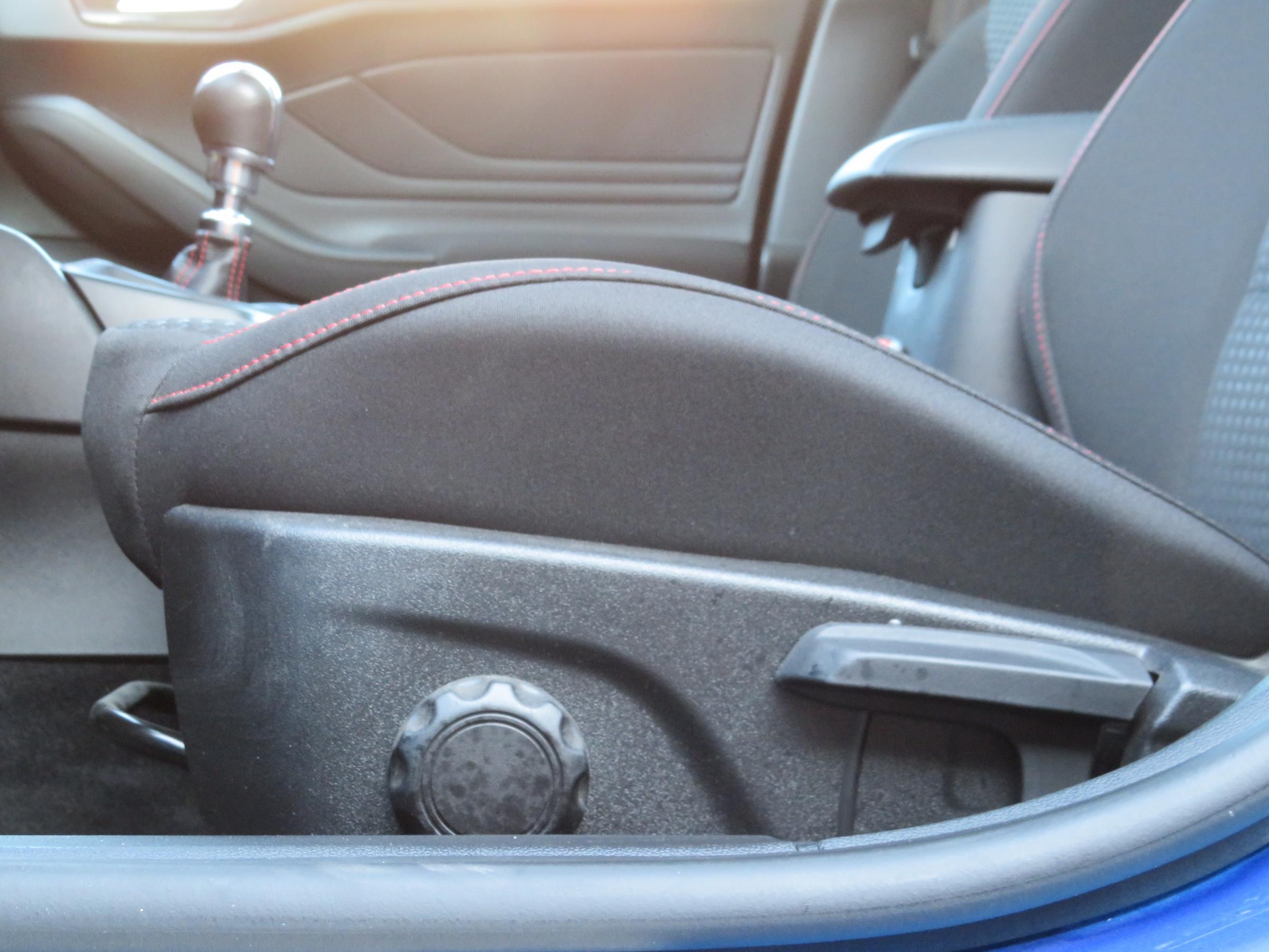 Ford Focus, 2020 - pohled č. 26