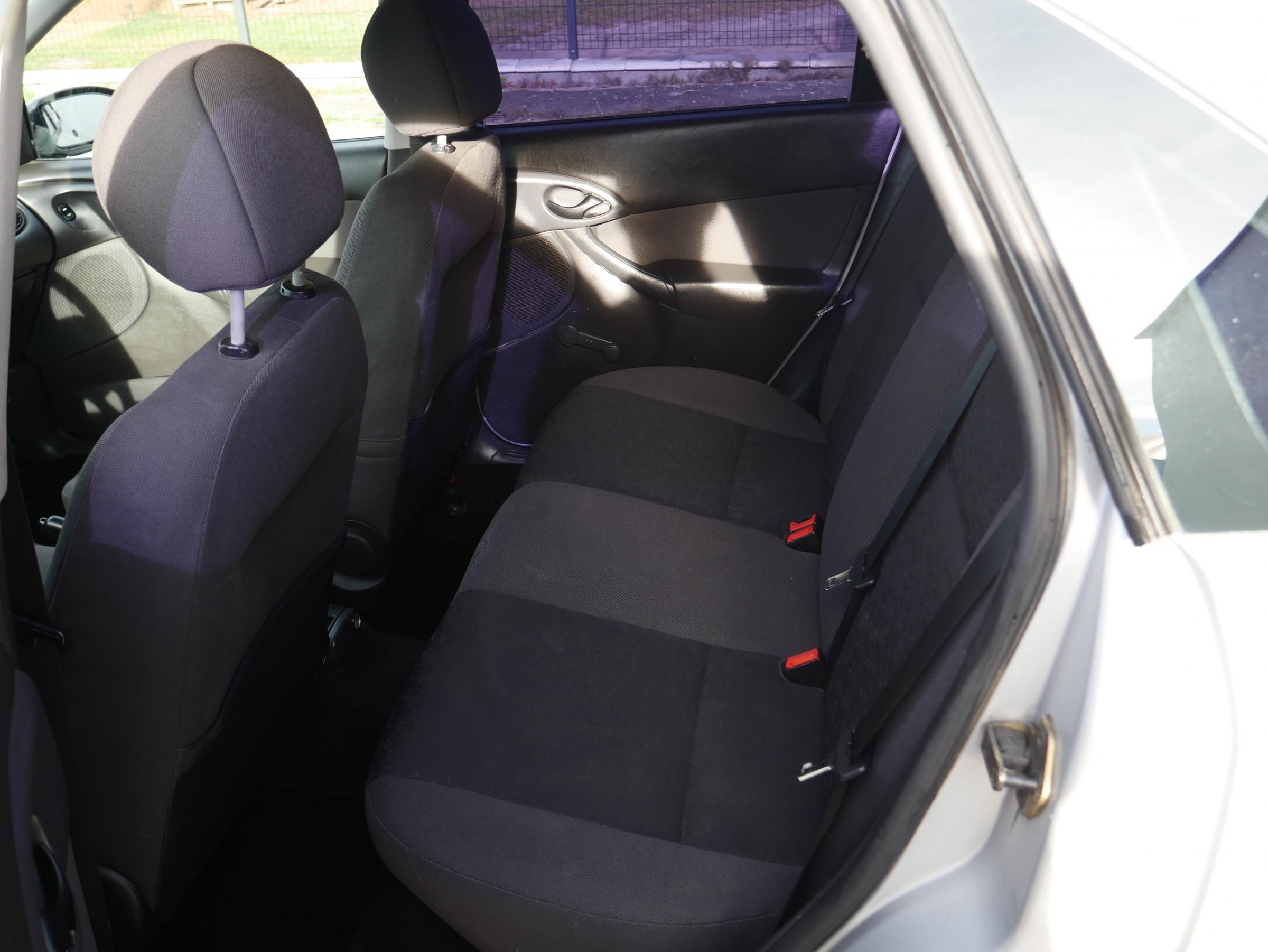 Ford Focus, 2003 - pohled č. 10
