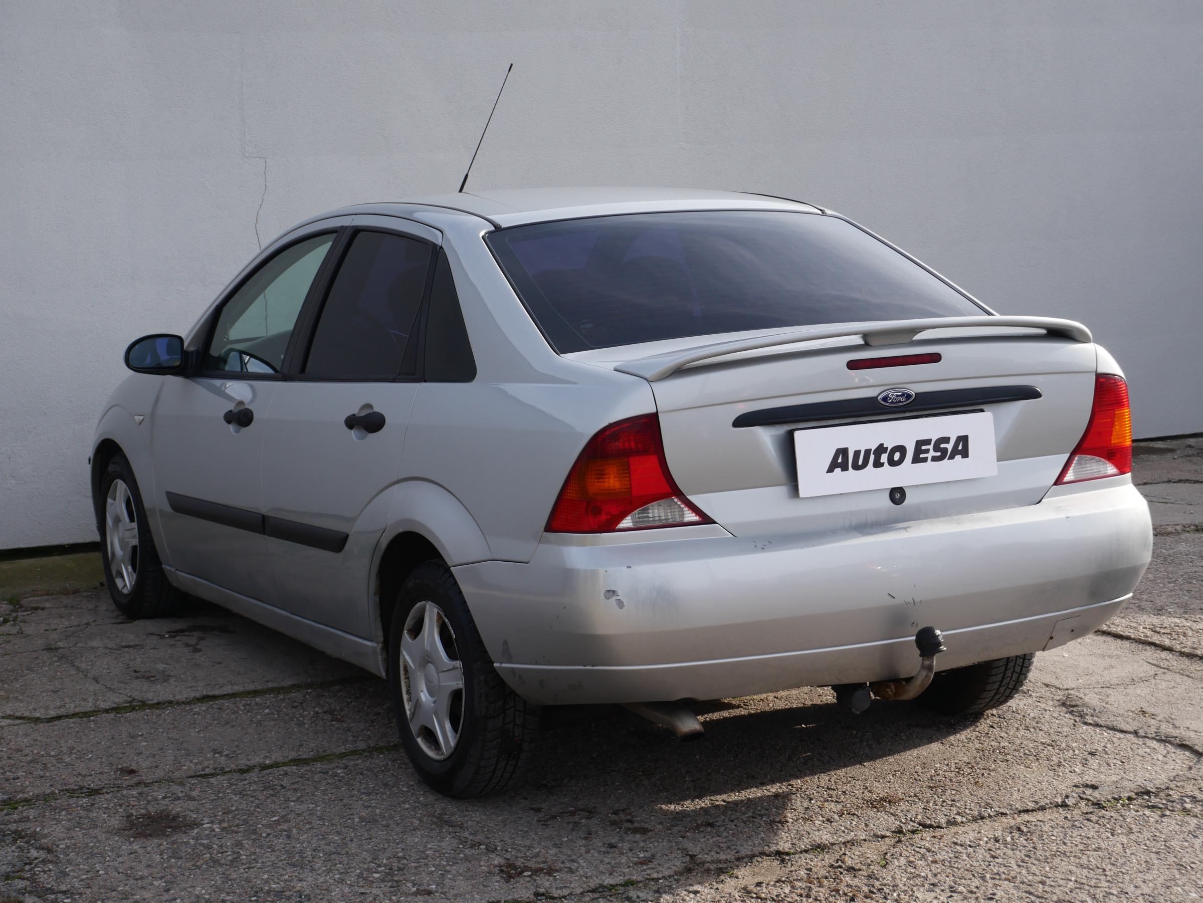 Ford Focus, 2003 - pohled č. 4