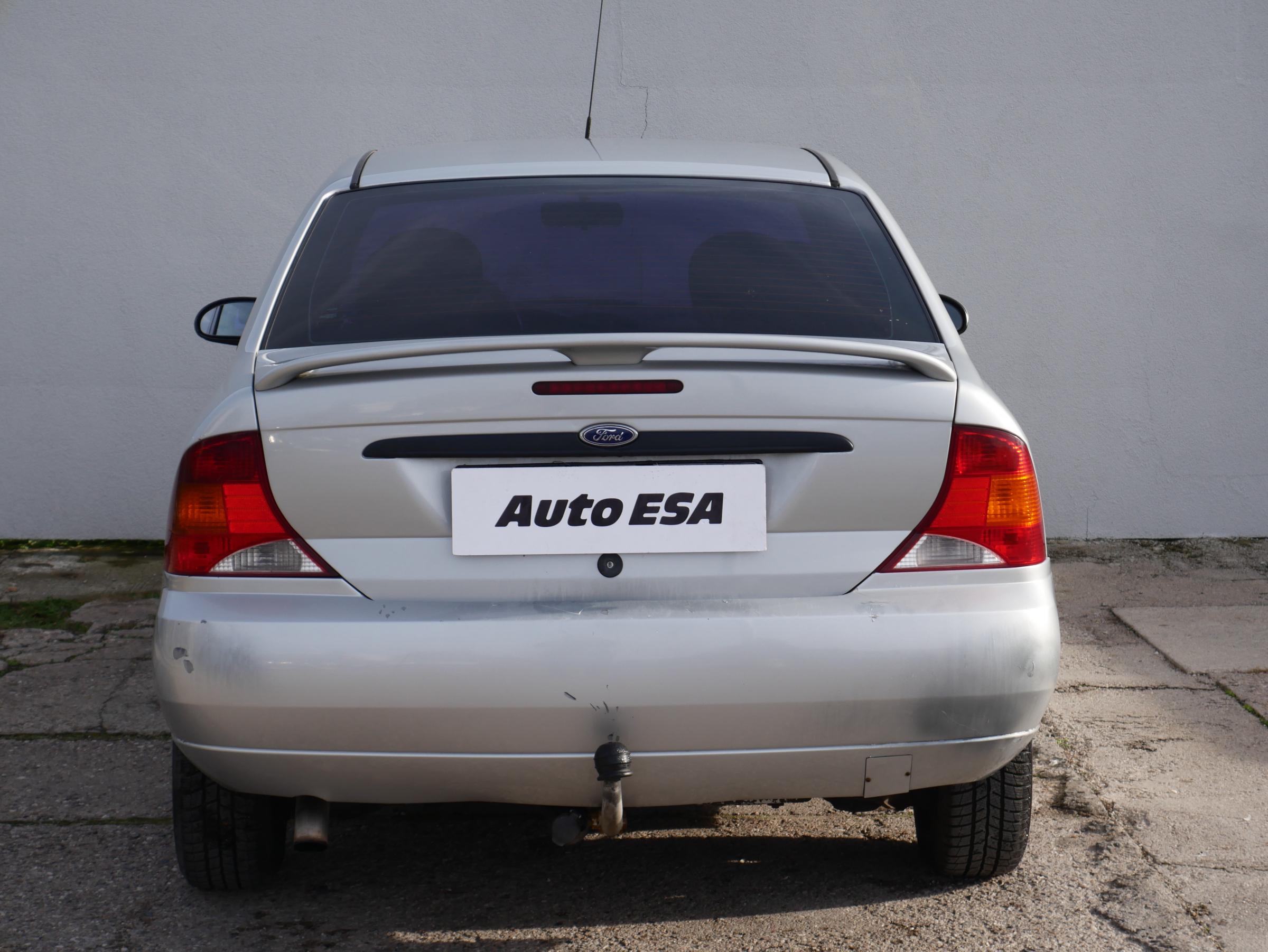 Ford Focus, 2003 - pohled č. 5