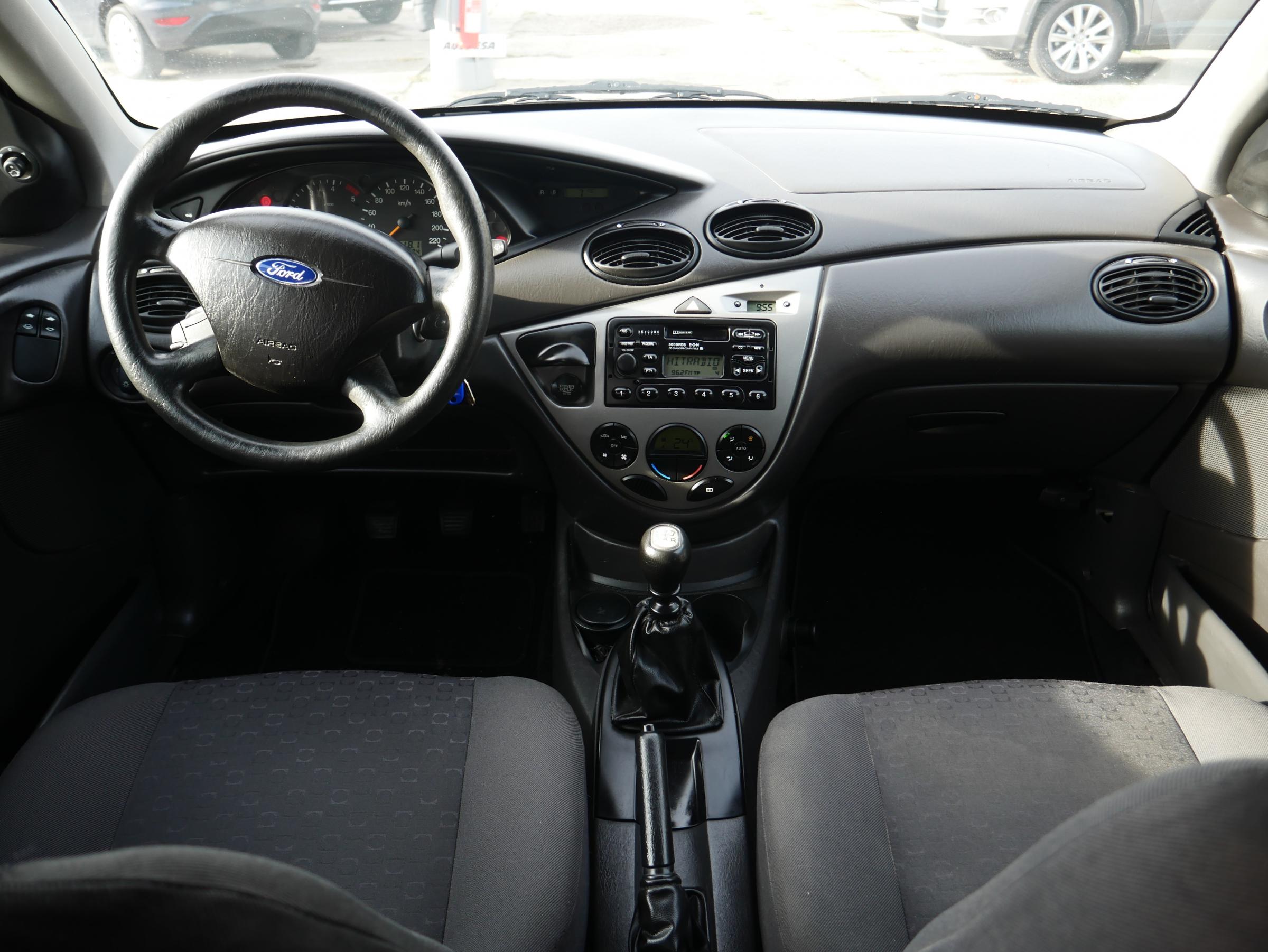 Ford Focus, 2003 - pohled č. 8