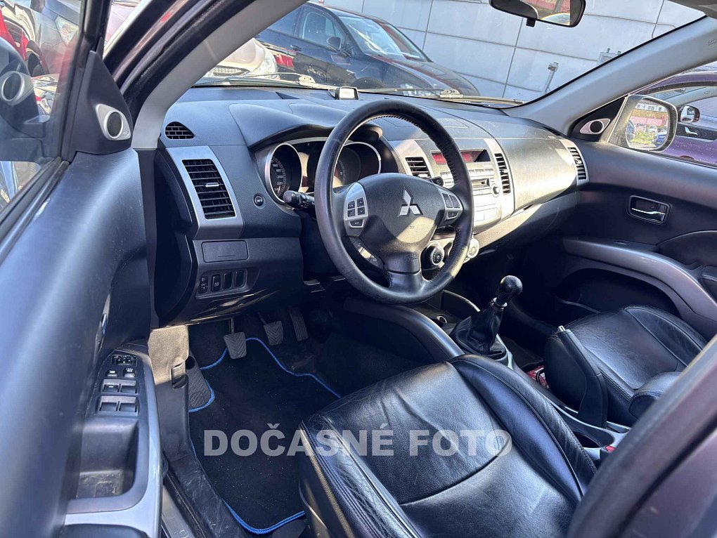Mitsubishi Outlander 2.0 Di-D 