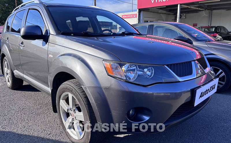 Mitsubishi Outlander 2.0 Di-D 