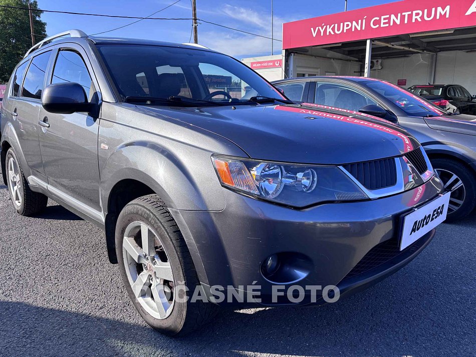 Mitsubishi Outlander 2.0 Di-D 