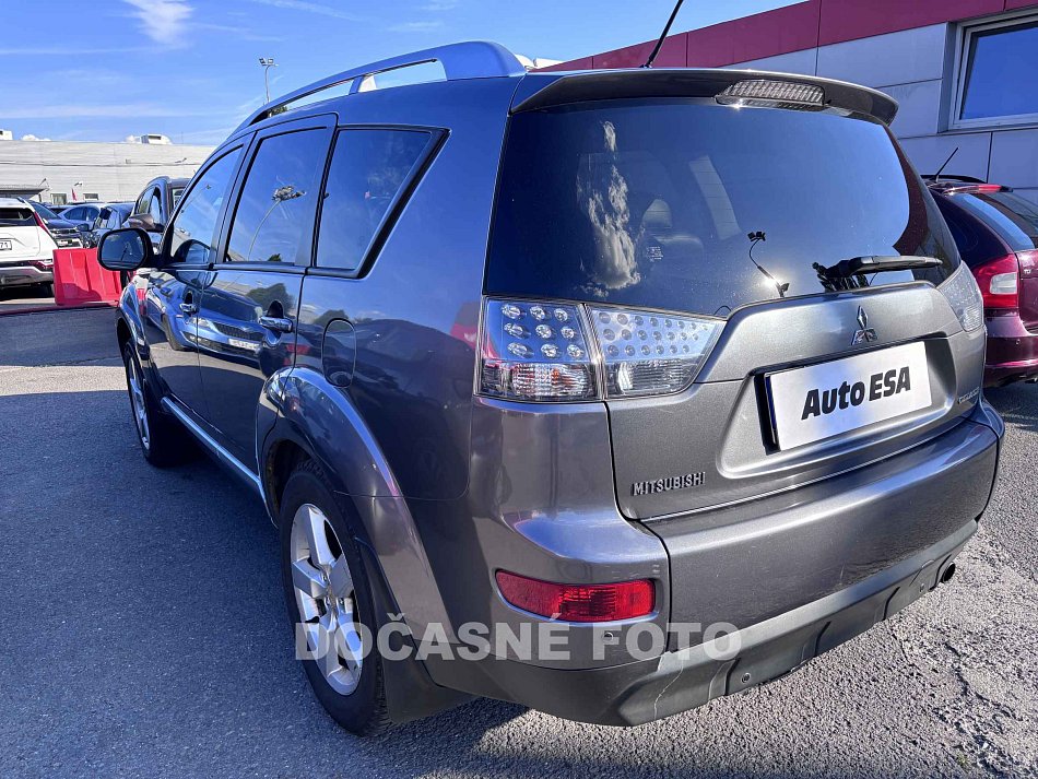 Mitsubishi Outlander 2.0 Di-D 