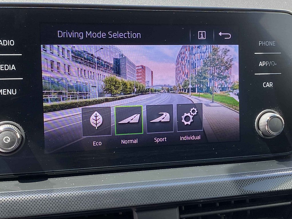 Škoda Kamiq 1.0 TSi Monte Carlo