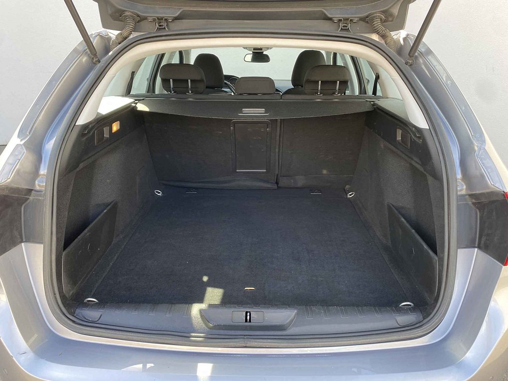 Peugeot 308 1.6 HDi 
