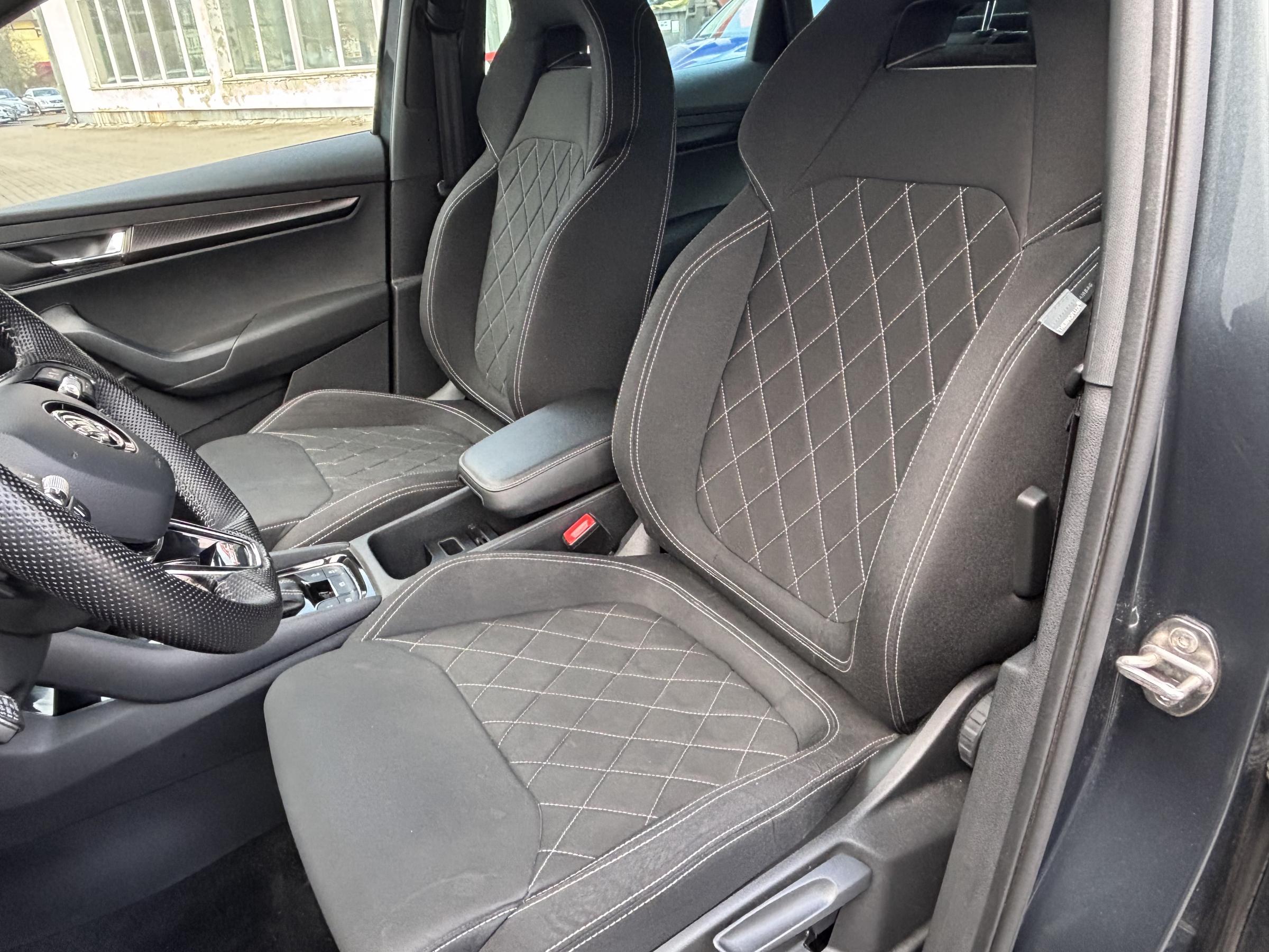 Škoda Karoq, 2020 - pohled č. 11