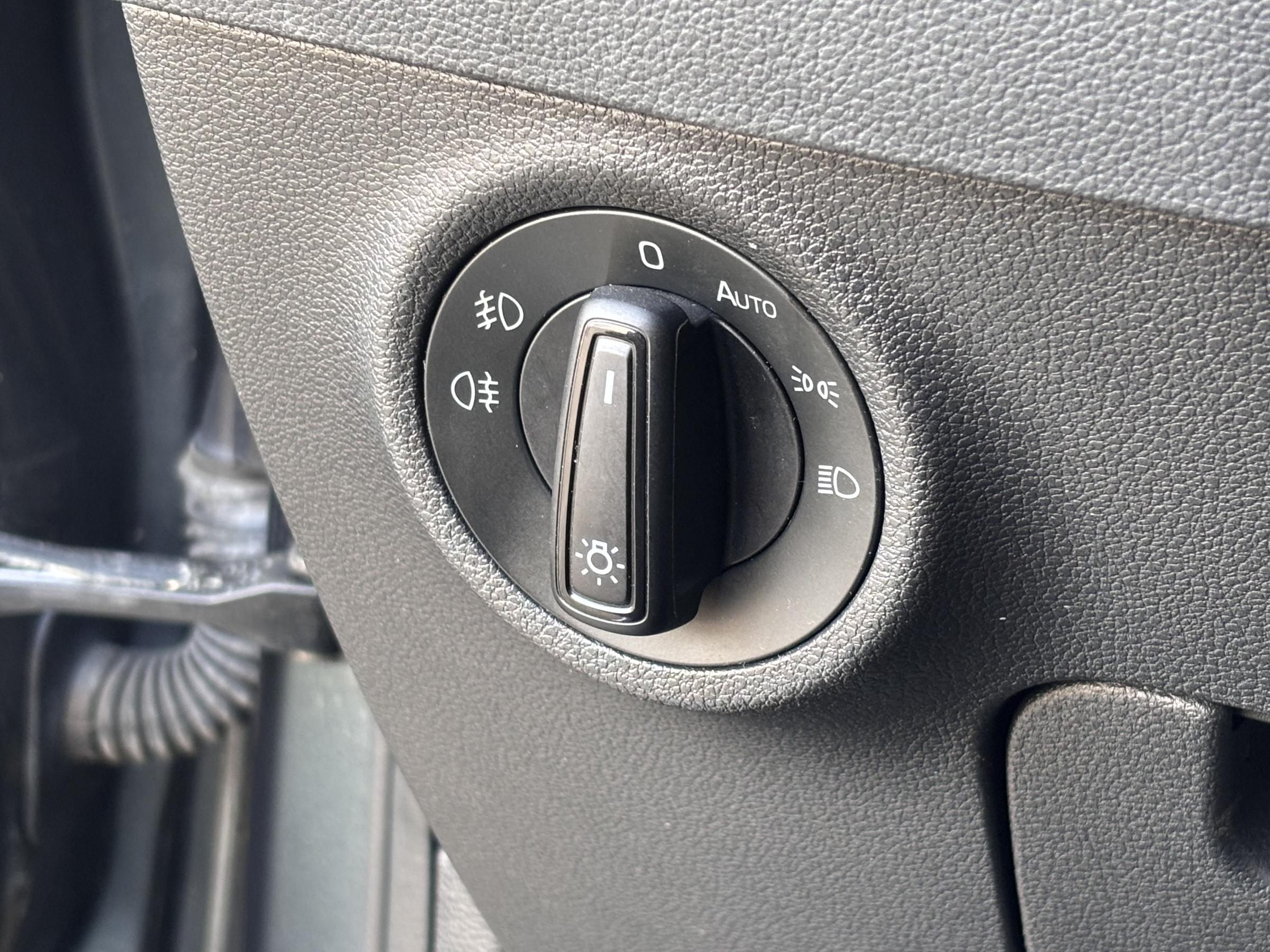 Škoda Karoq, 2020 - pohled č. 13