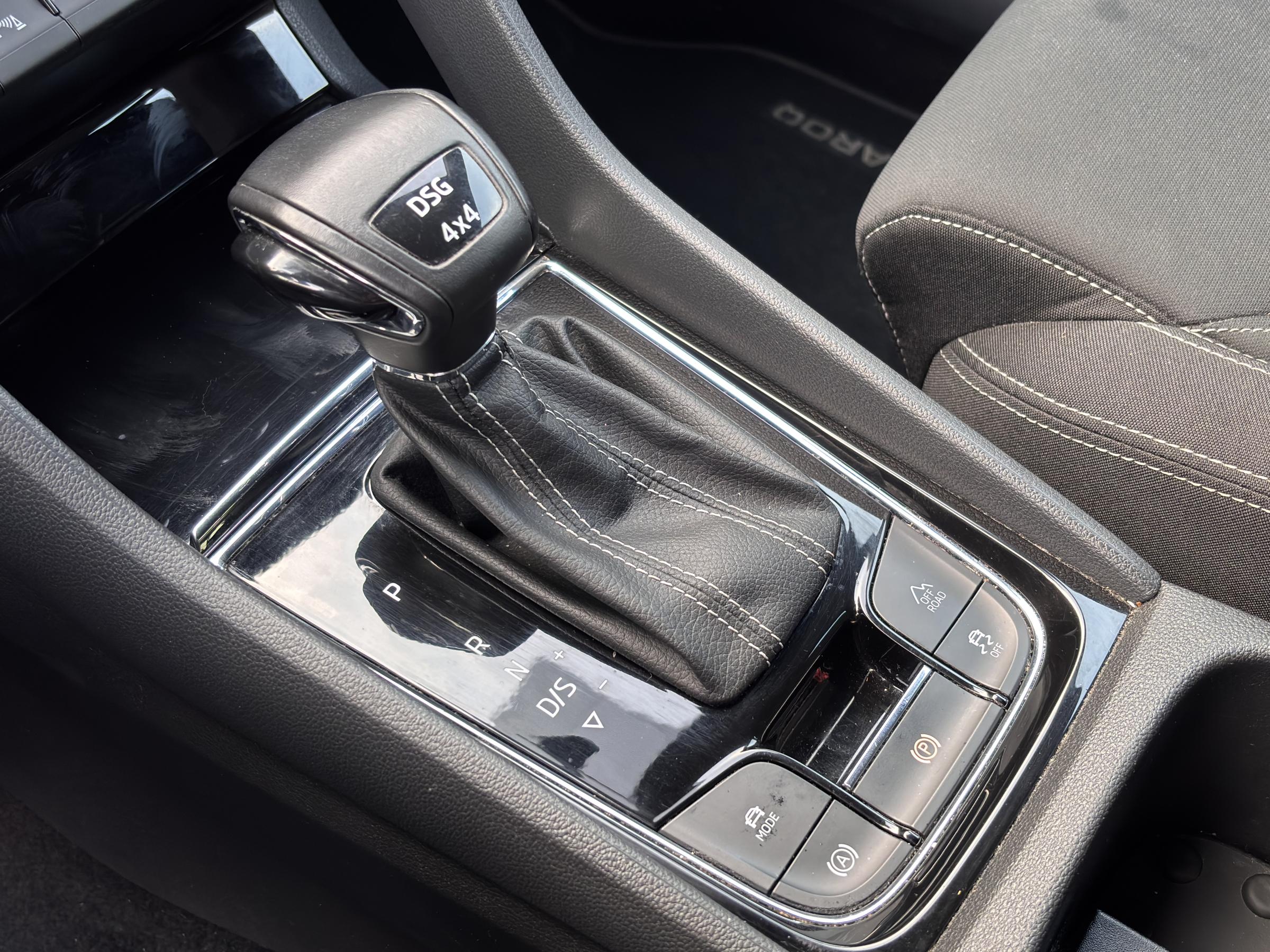 Škoda Karoq, 2020 - pohled č. 22