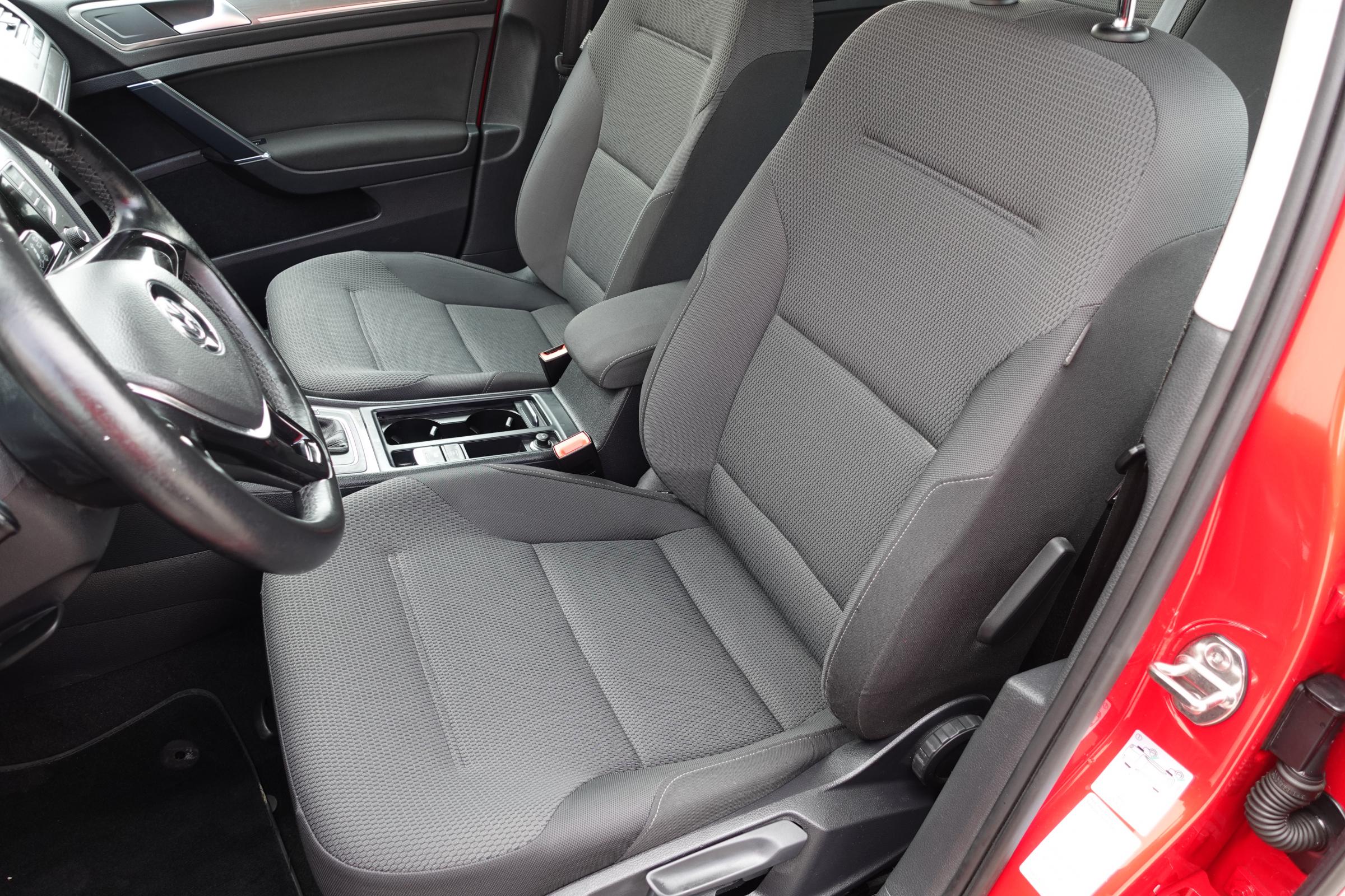 Volkswagen Golf, 2013 - pohled č. 10