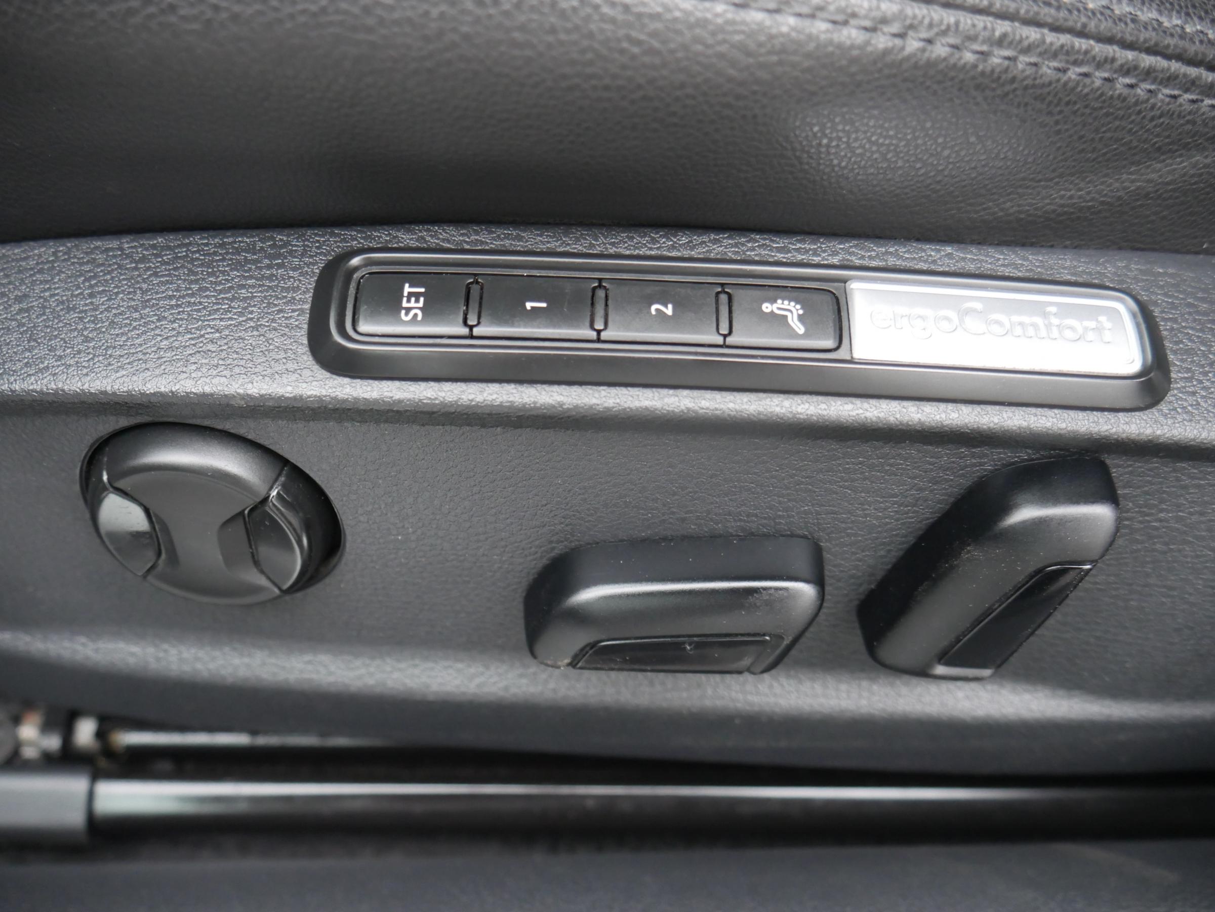 Volkswagen Passat, 2017 - pohled č. 20