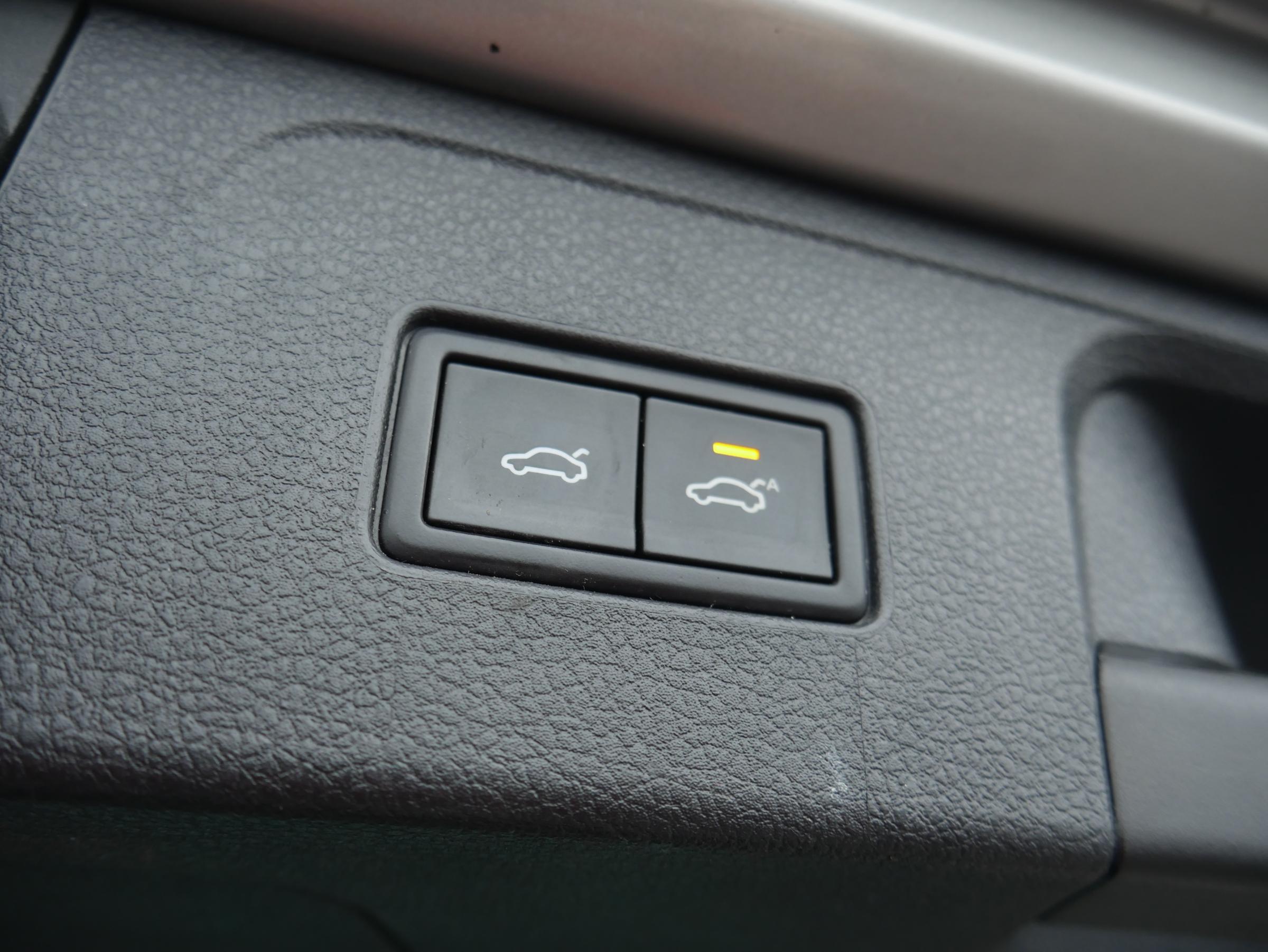 Volkswagen Passat, 2017 - pohled č. 25