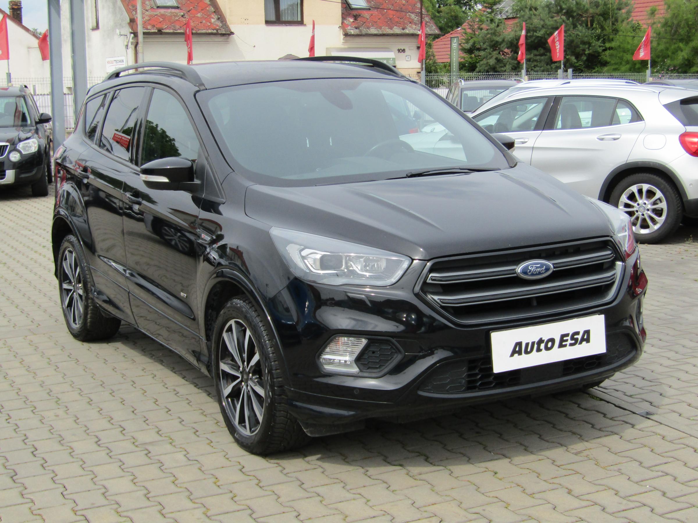 Ford Kuga, 2018 - celkový pohled