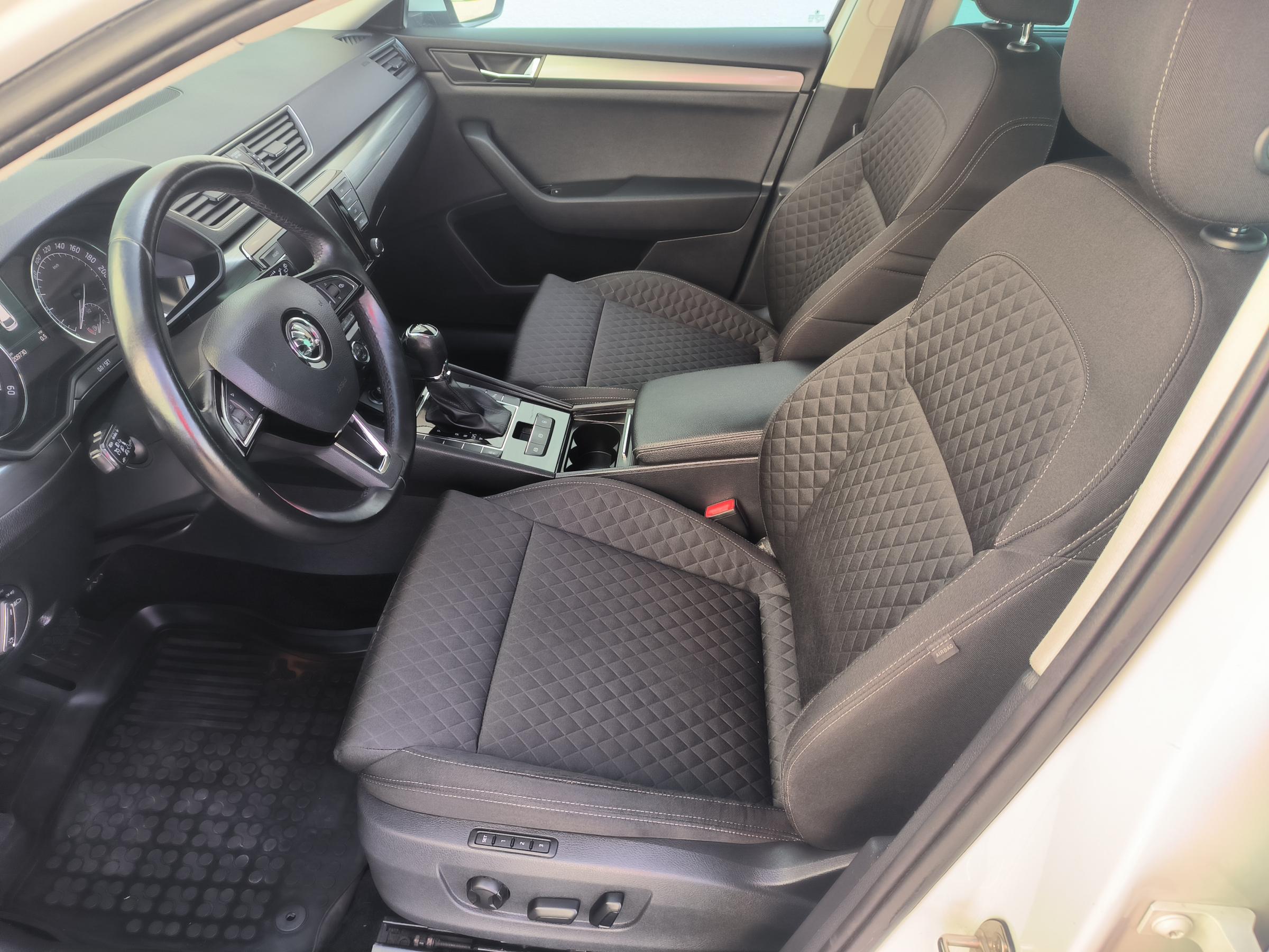 Škoda Superb III, 2017 - pohled č. 10