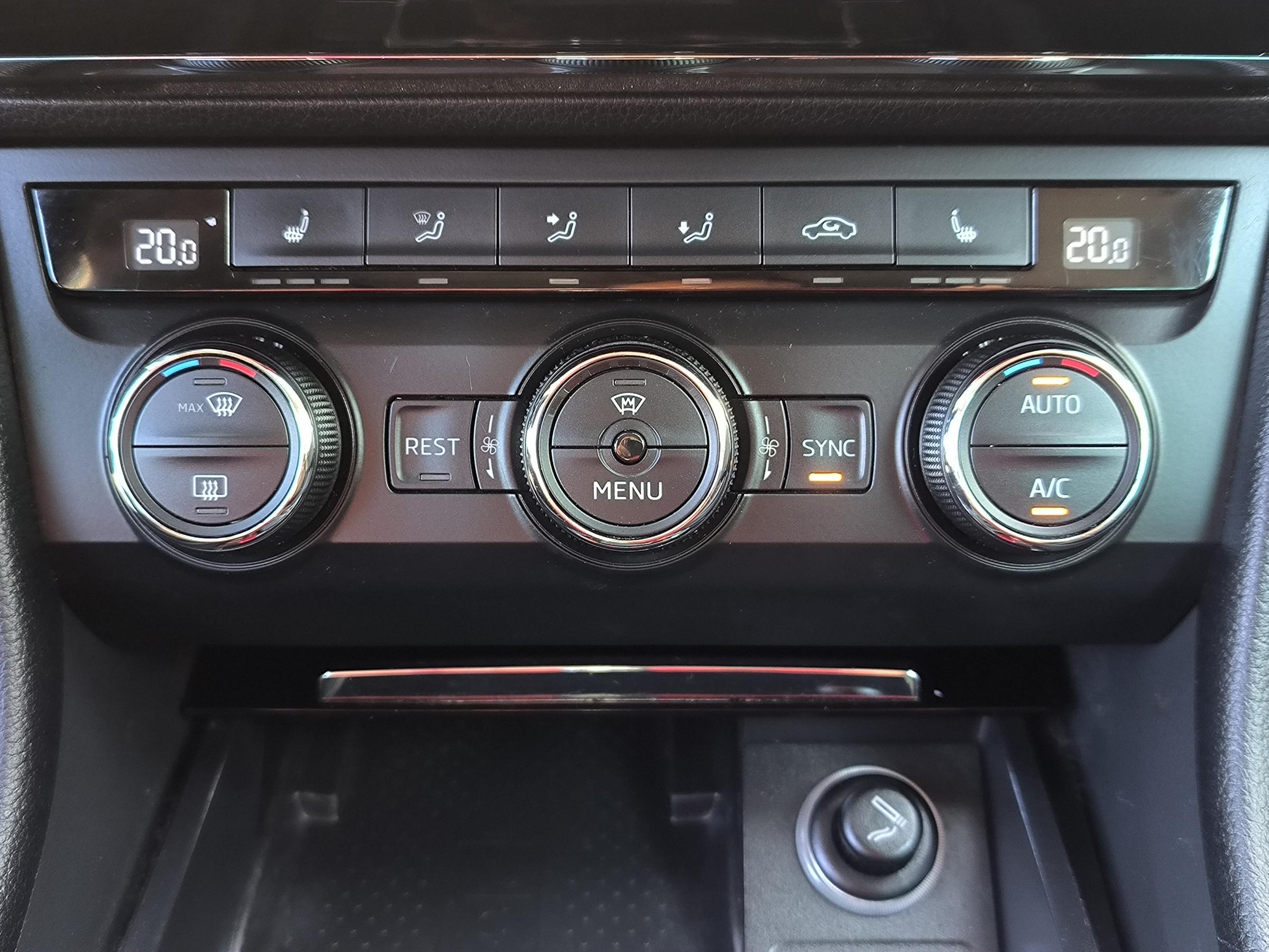 Škoda Superb III, 2017 - pohled č. 19