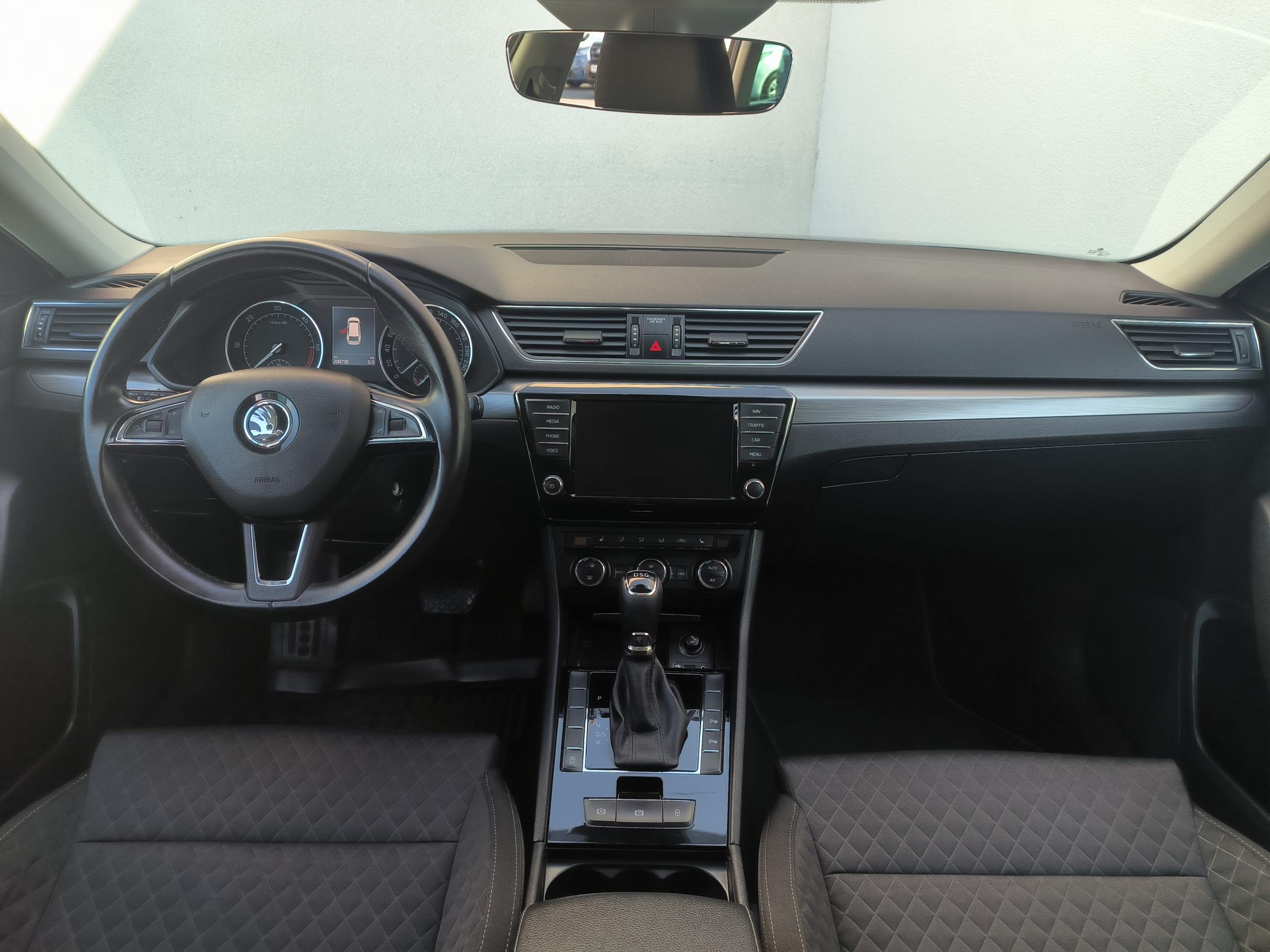 Škoda Superb III, 2017 - pohled č. 8