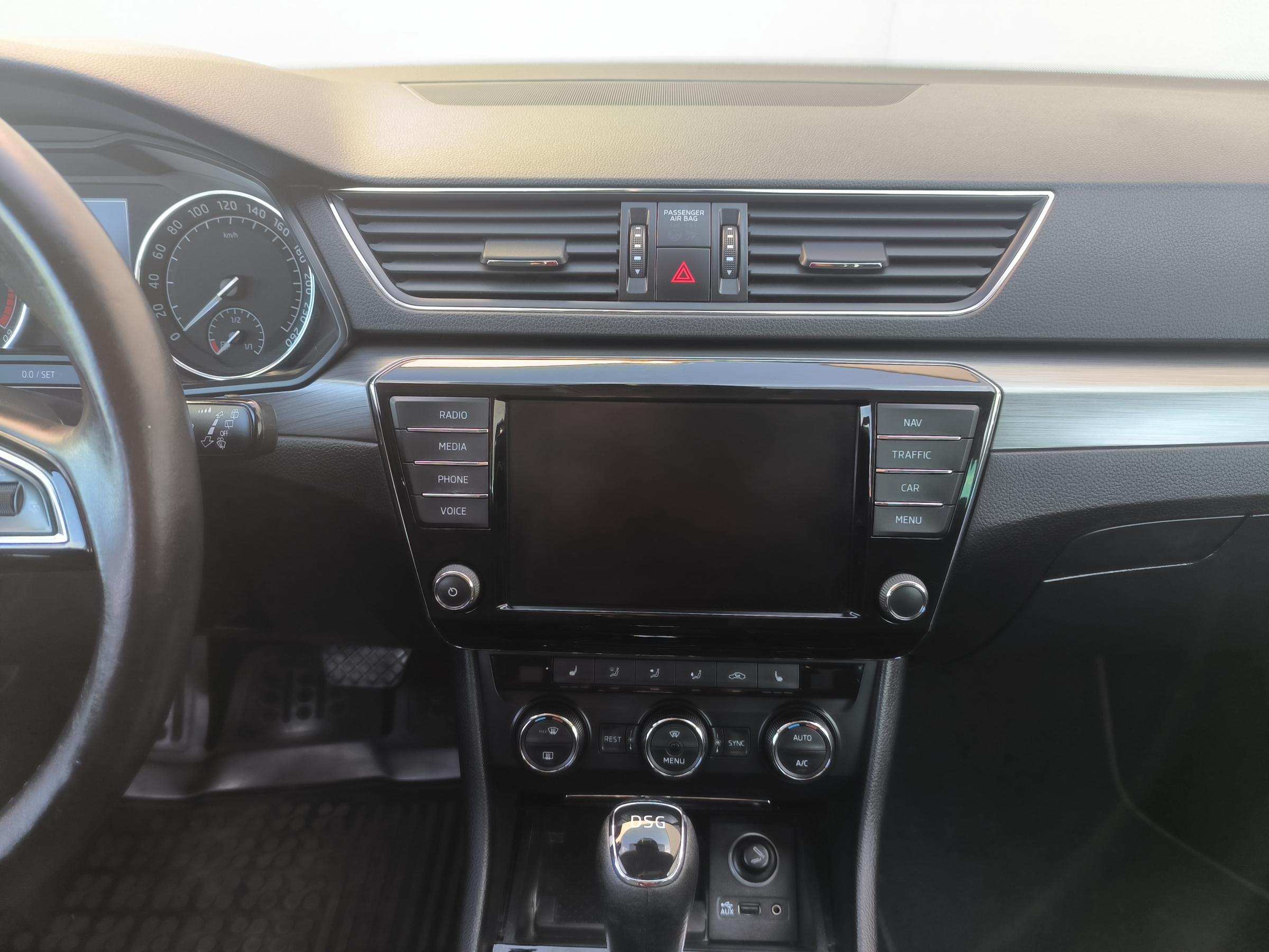 Škoda Superb III, 2017 - pohled č. 9