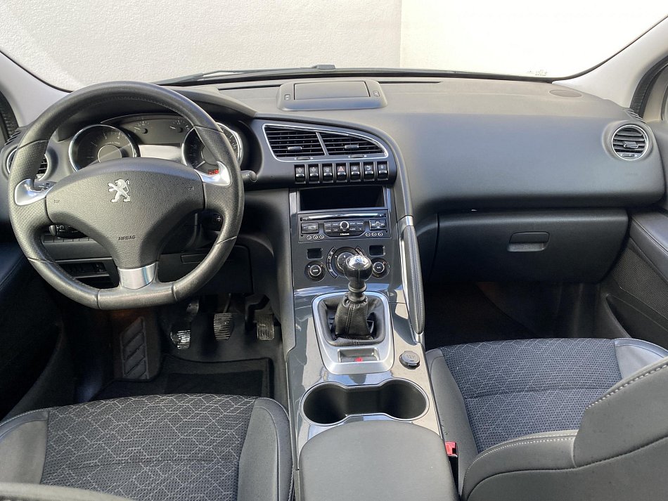 Peugeot 3008 1.2 PT Allure