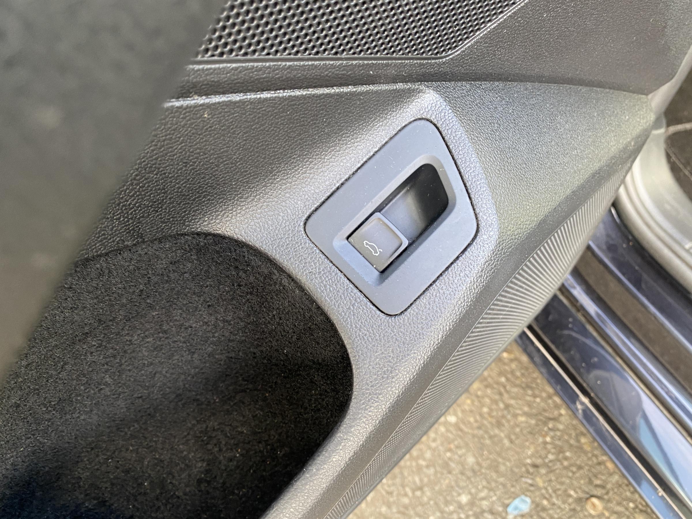 Volkswagen Passat, 2015 - pohled č. 14