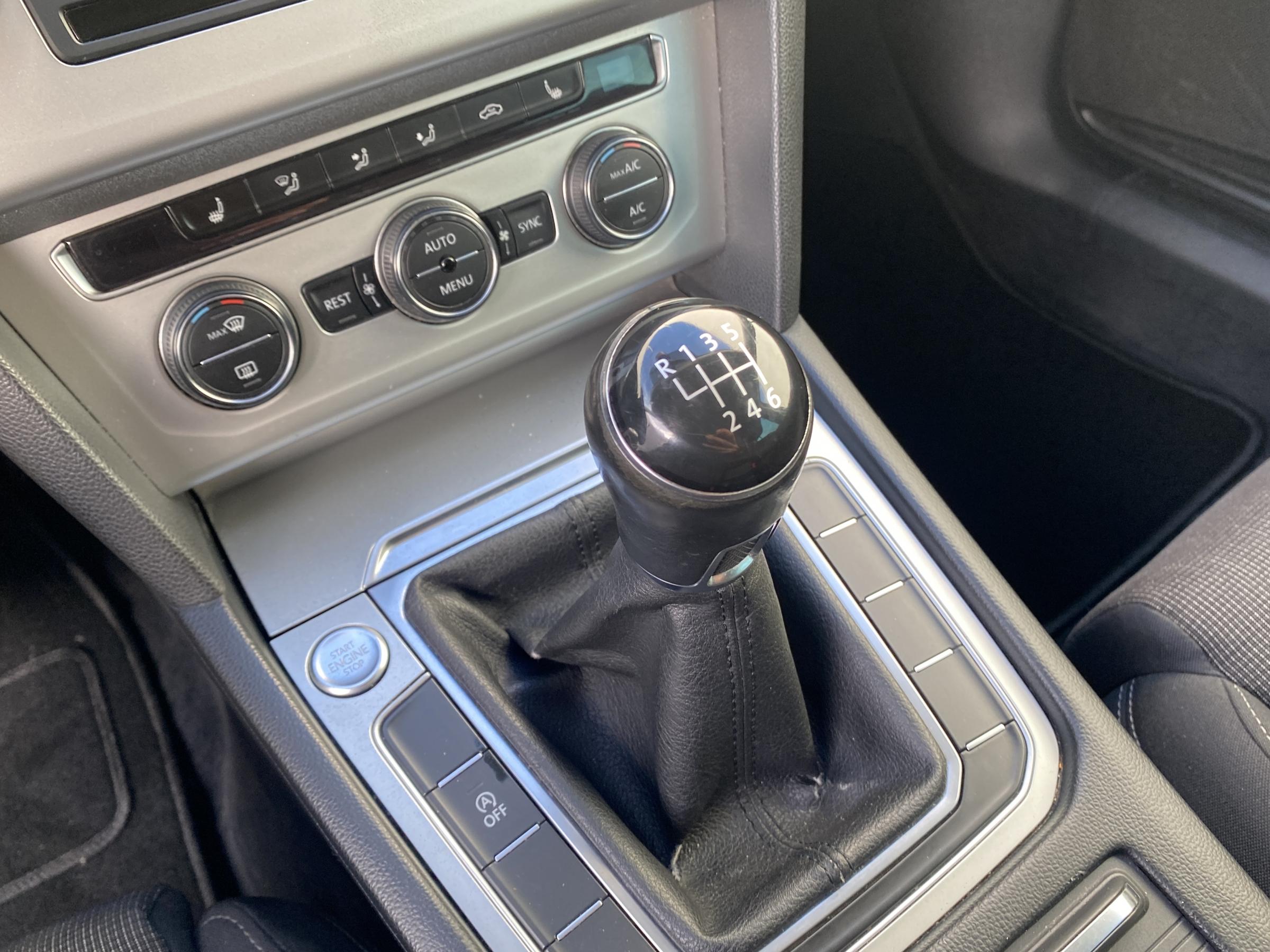 Volkswagen Passat, 2015 - pohled č. 17